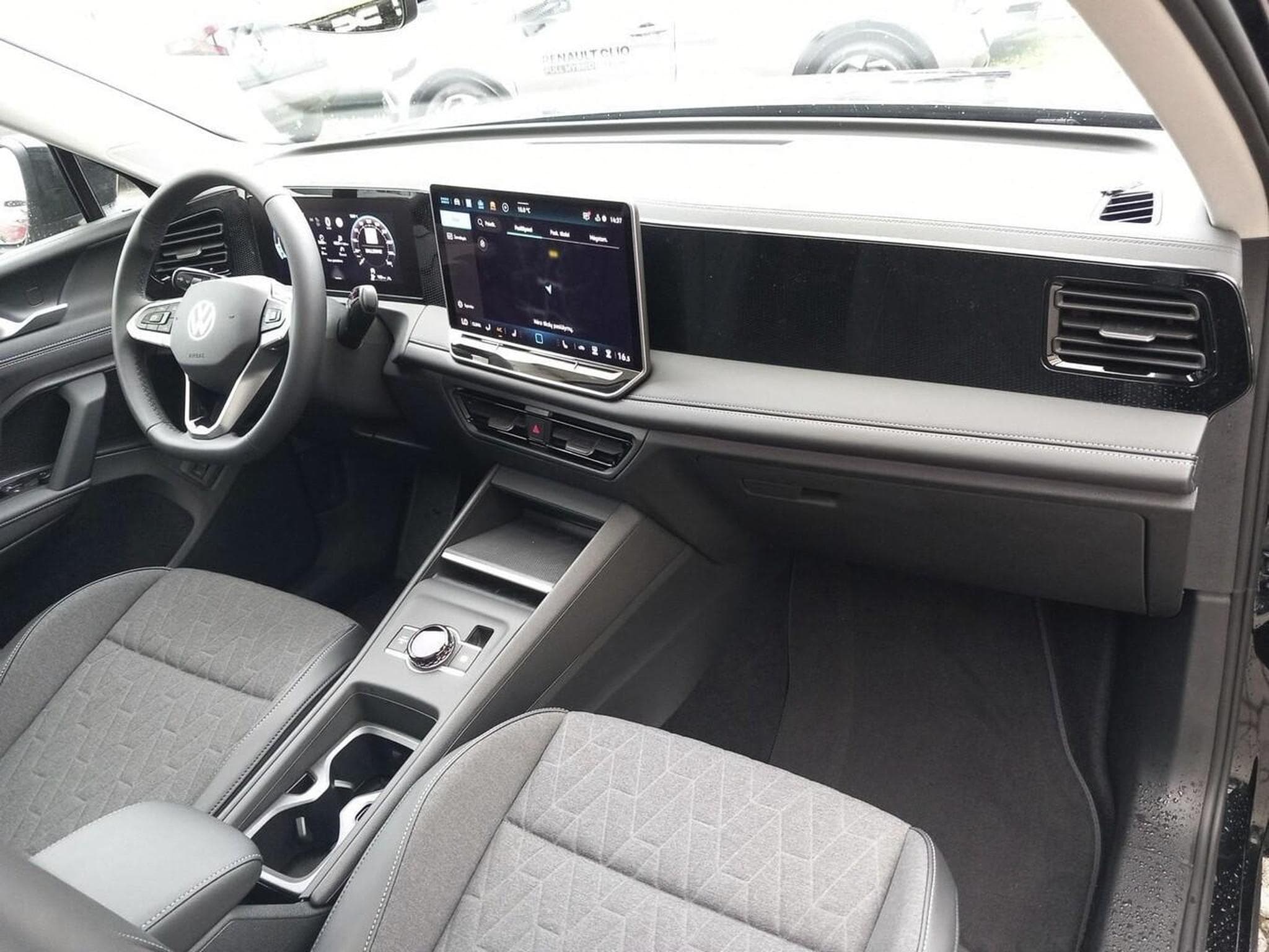 VW Tiguan LED+ Nav Pano (2026) - Foto 6