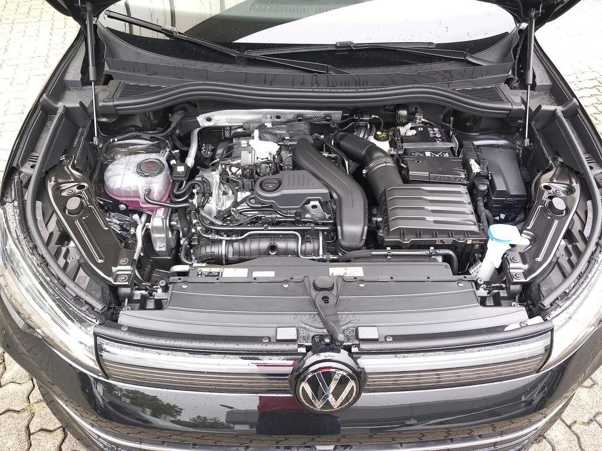 VW Tiguan LED+ Nav Pano (2026) - Foto 12