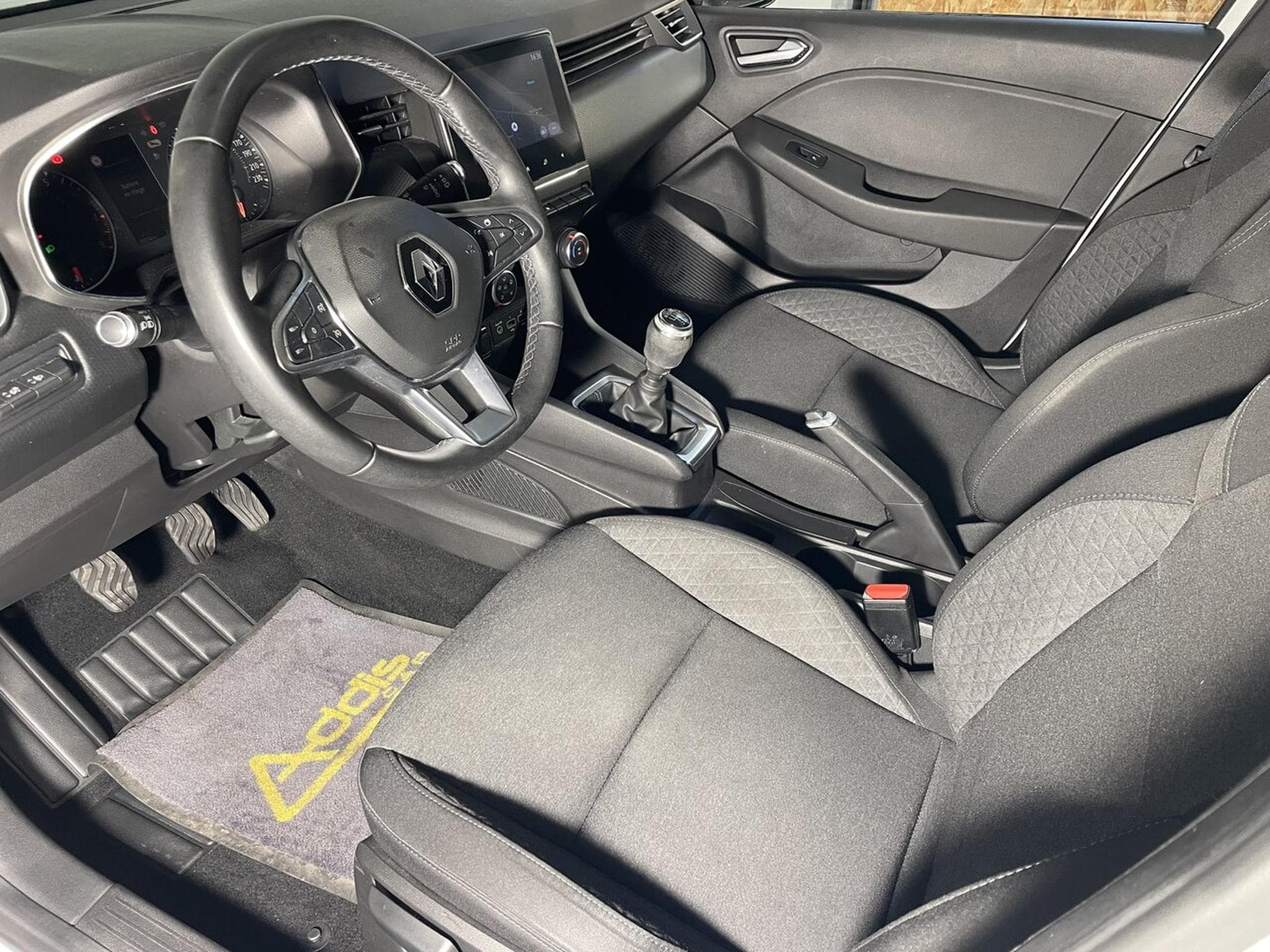 Renault Clio V 1.0 TCE 90 CORPORATE GPS CARPLAY (2021) - Photo 7