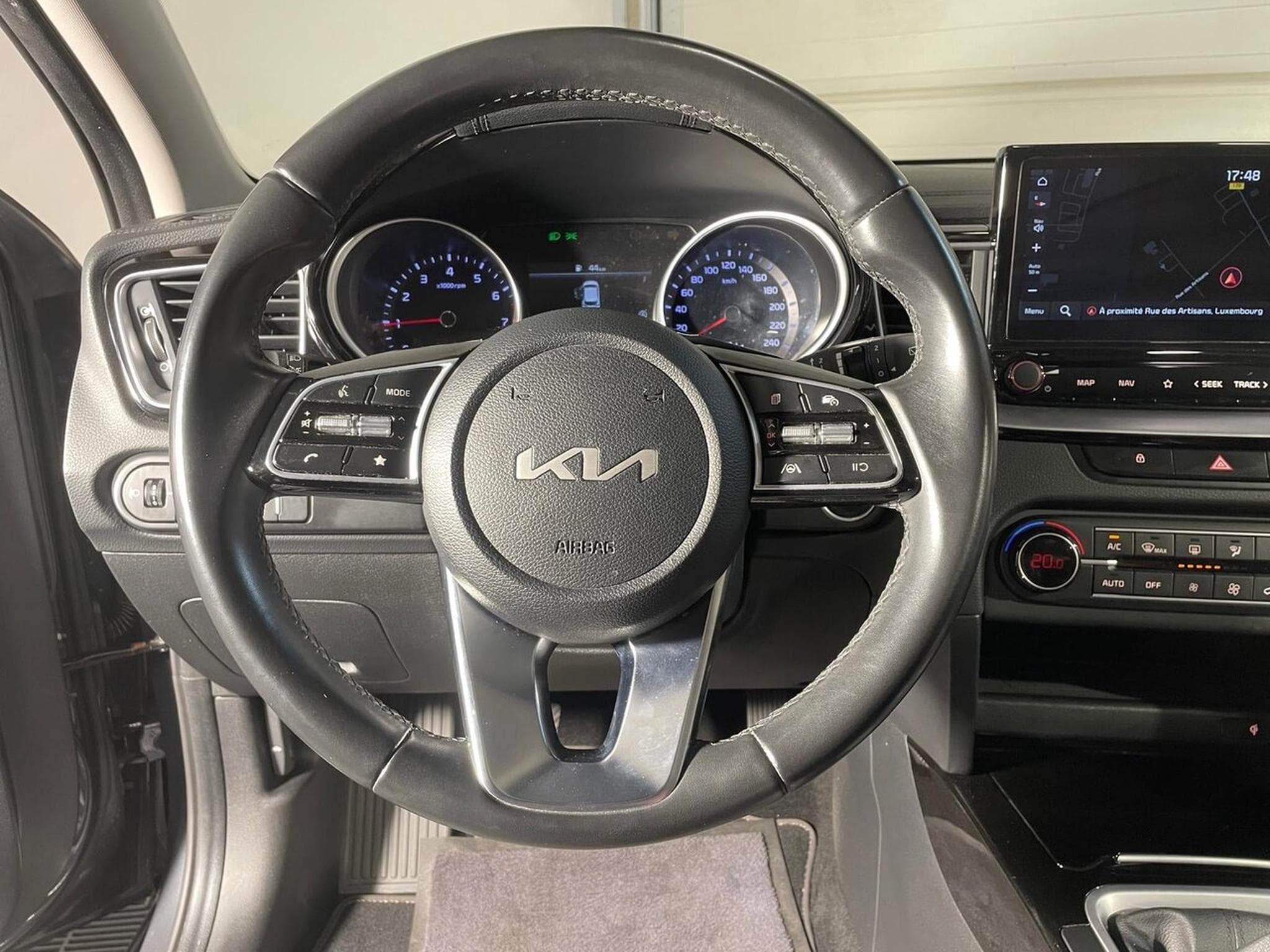 Kia Ceed 1.0 T-GDI PULSE 120 CV CARPLAY (2023) - Photo 9