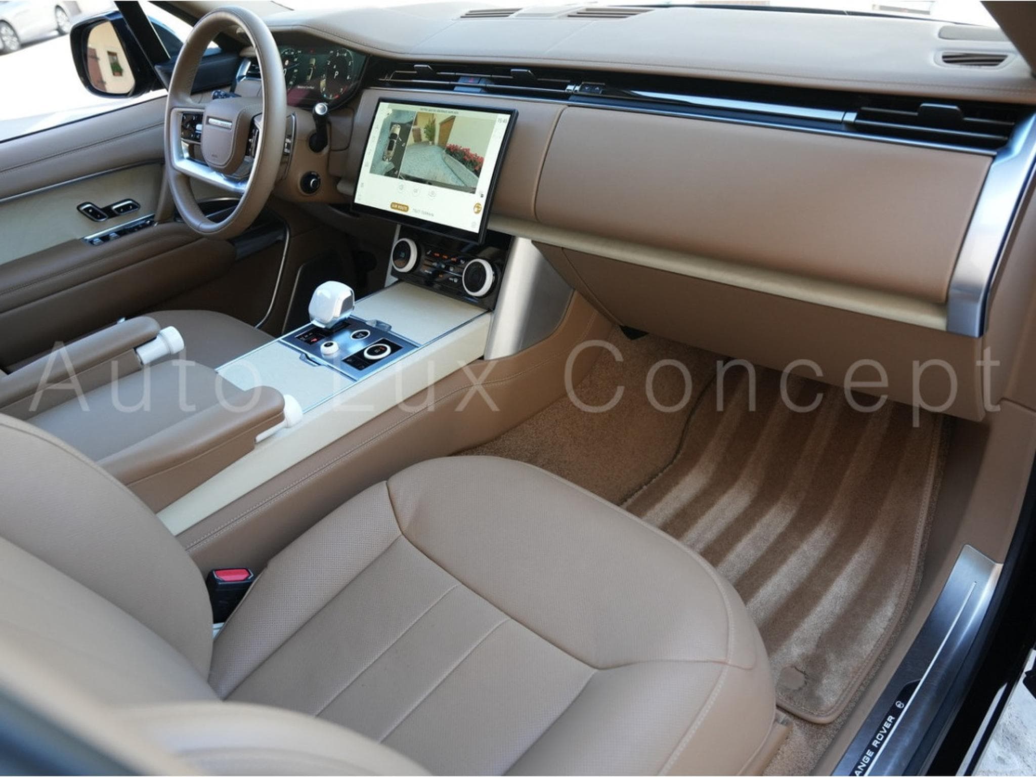 Land-Rover Range Rover LWB P530 SV (2025) - Photo 6