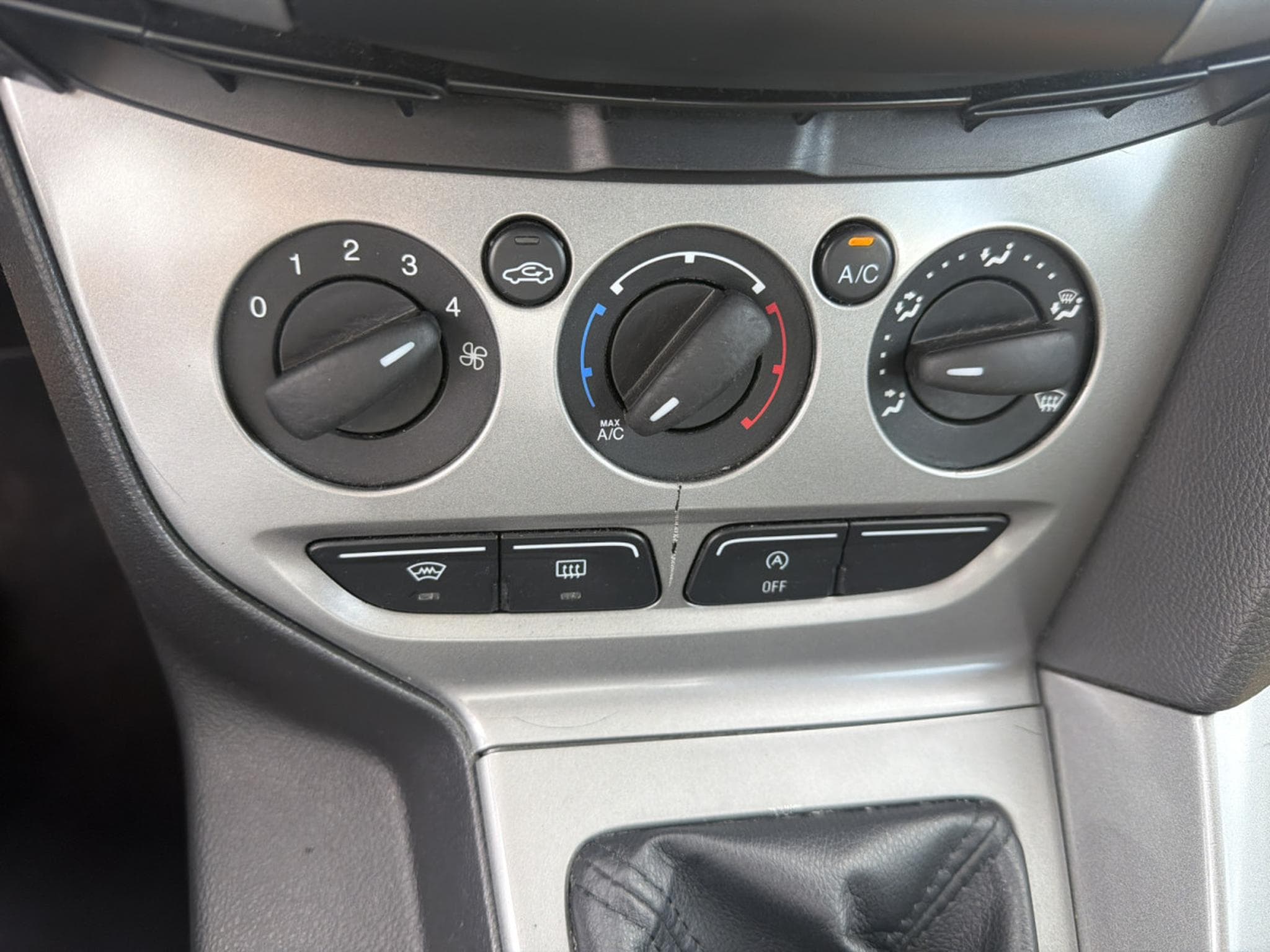 Ford Focus 1.6 TDCI 95CV (2011) - Photo 16