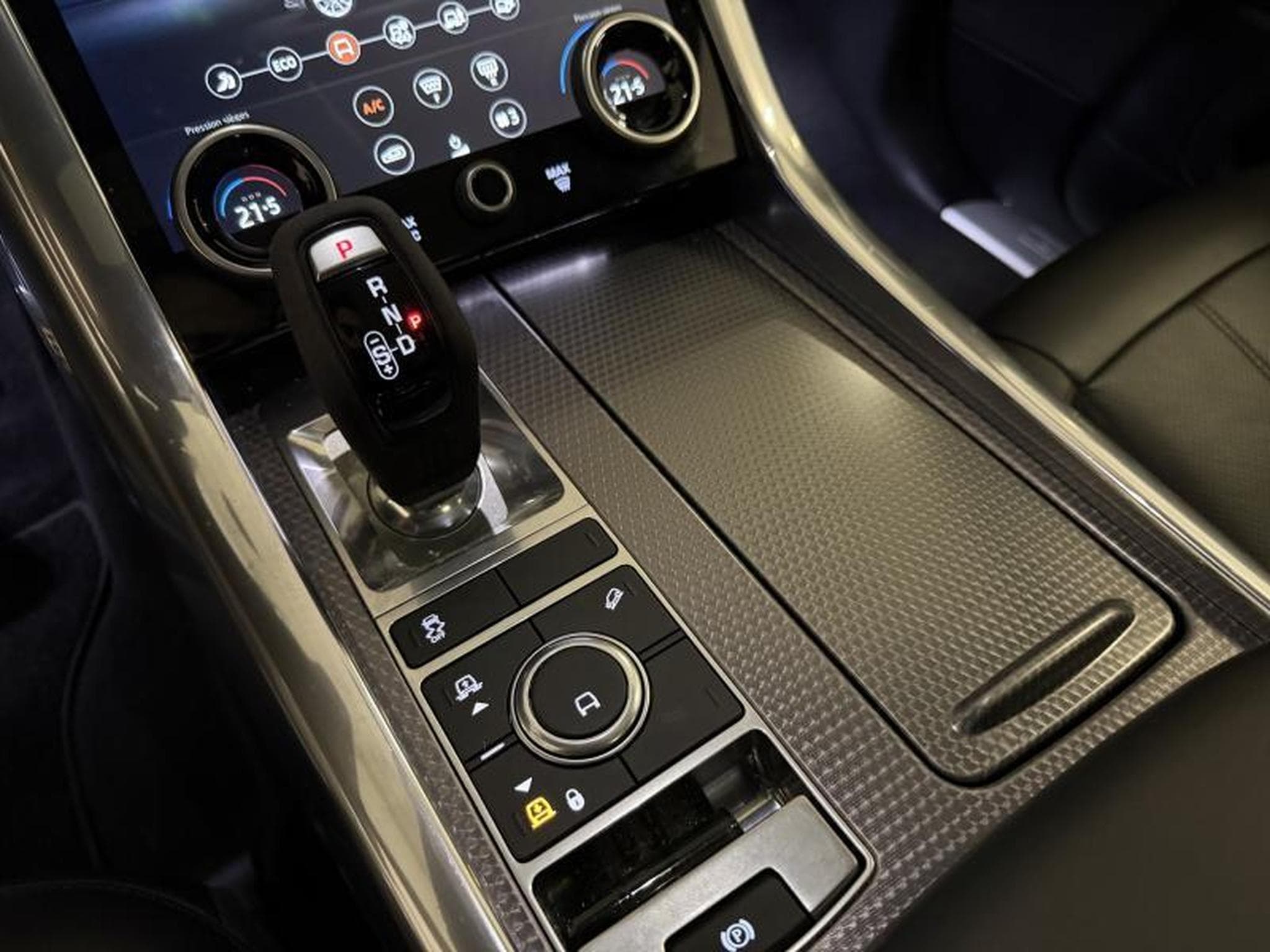 Land-Rover Range Rover Sport P400 HST (2020) - Photo 18