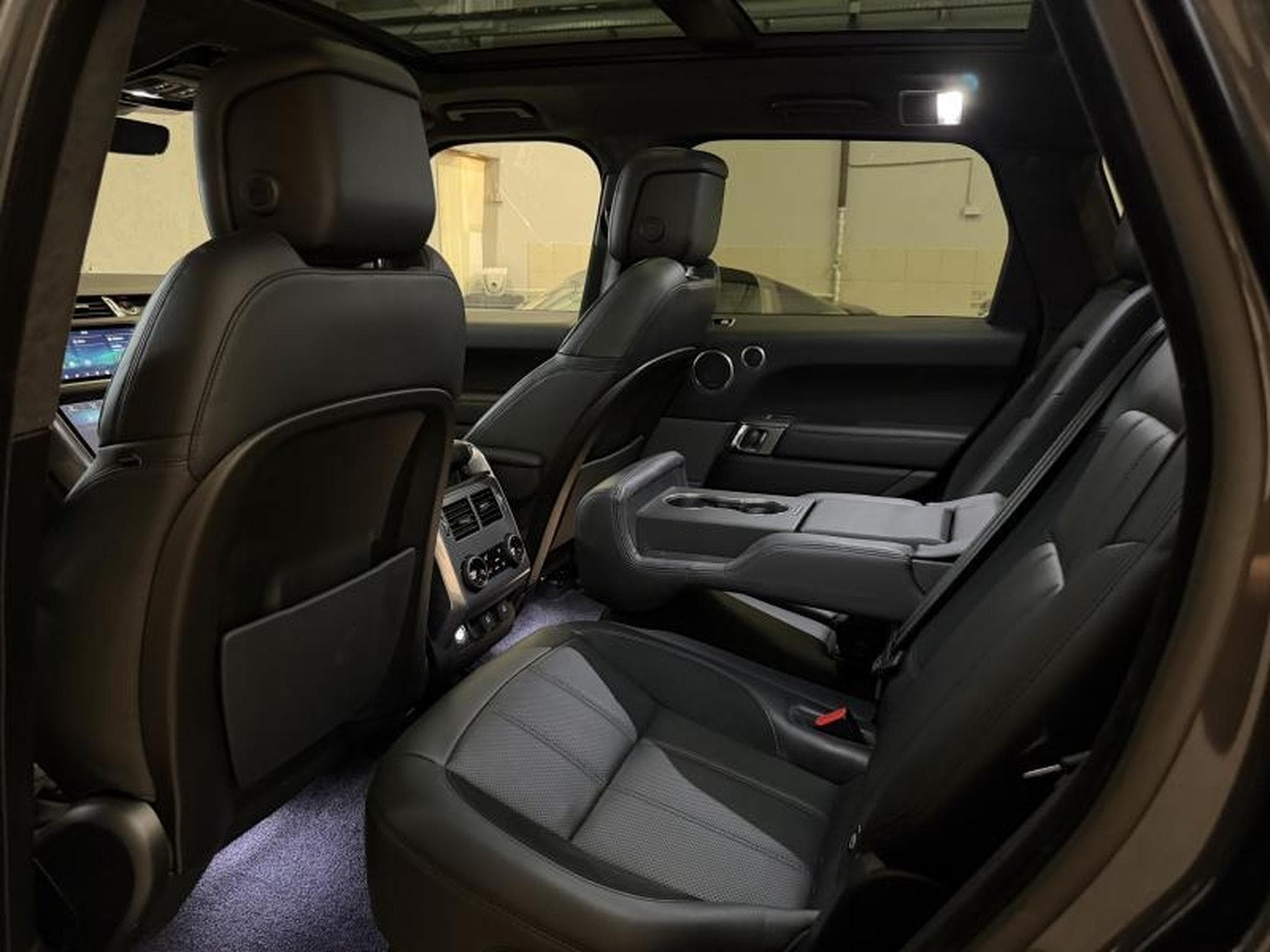 Land-Rover Range Rover Sport P400 HST (2020) - Photo 22