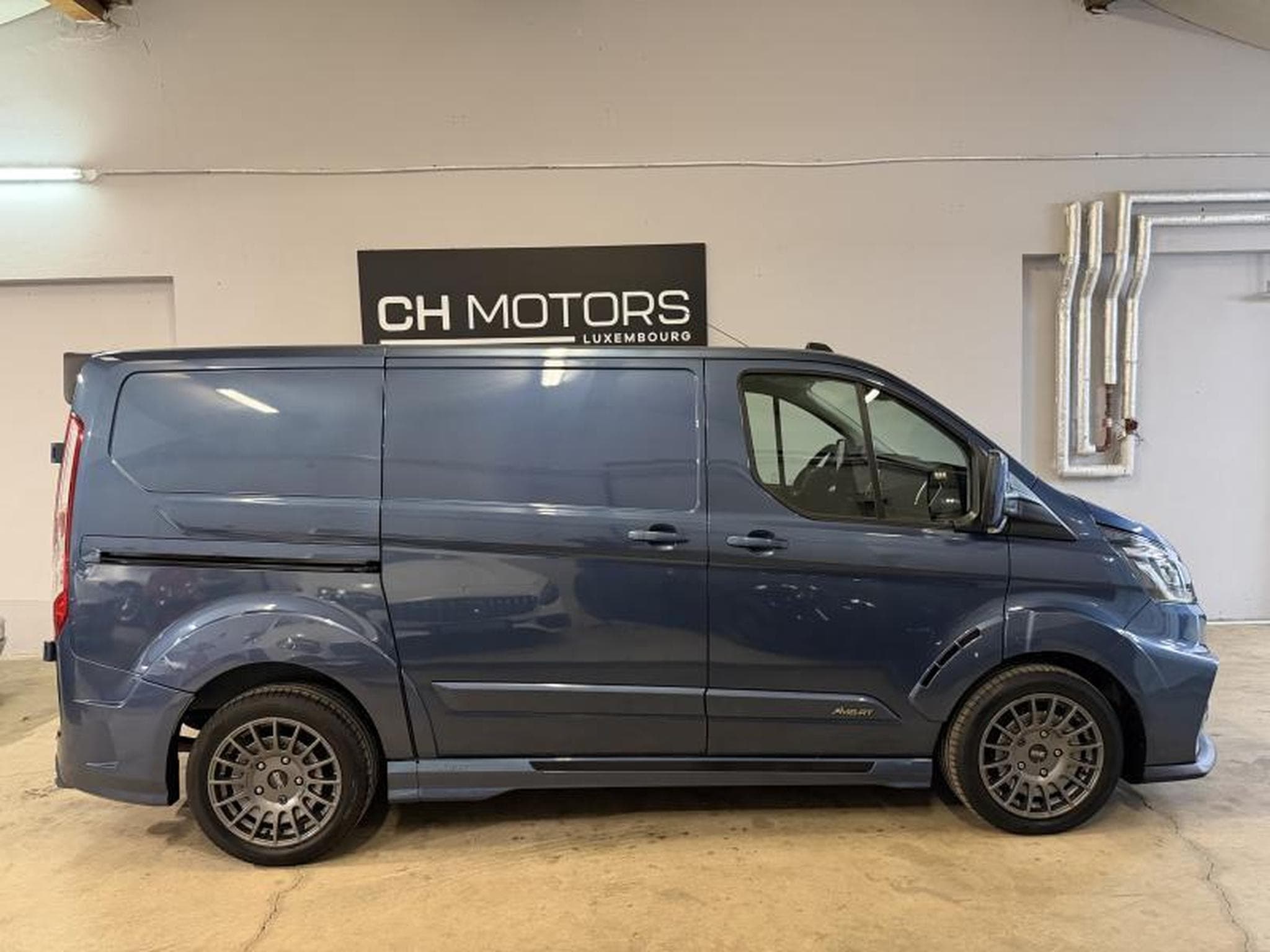 Ford Transit MS RT (2022) - Photo 13