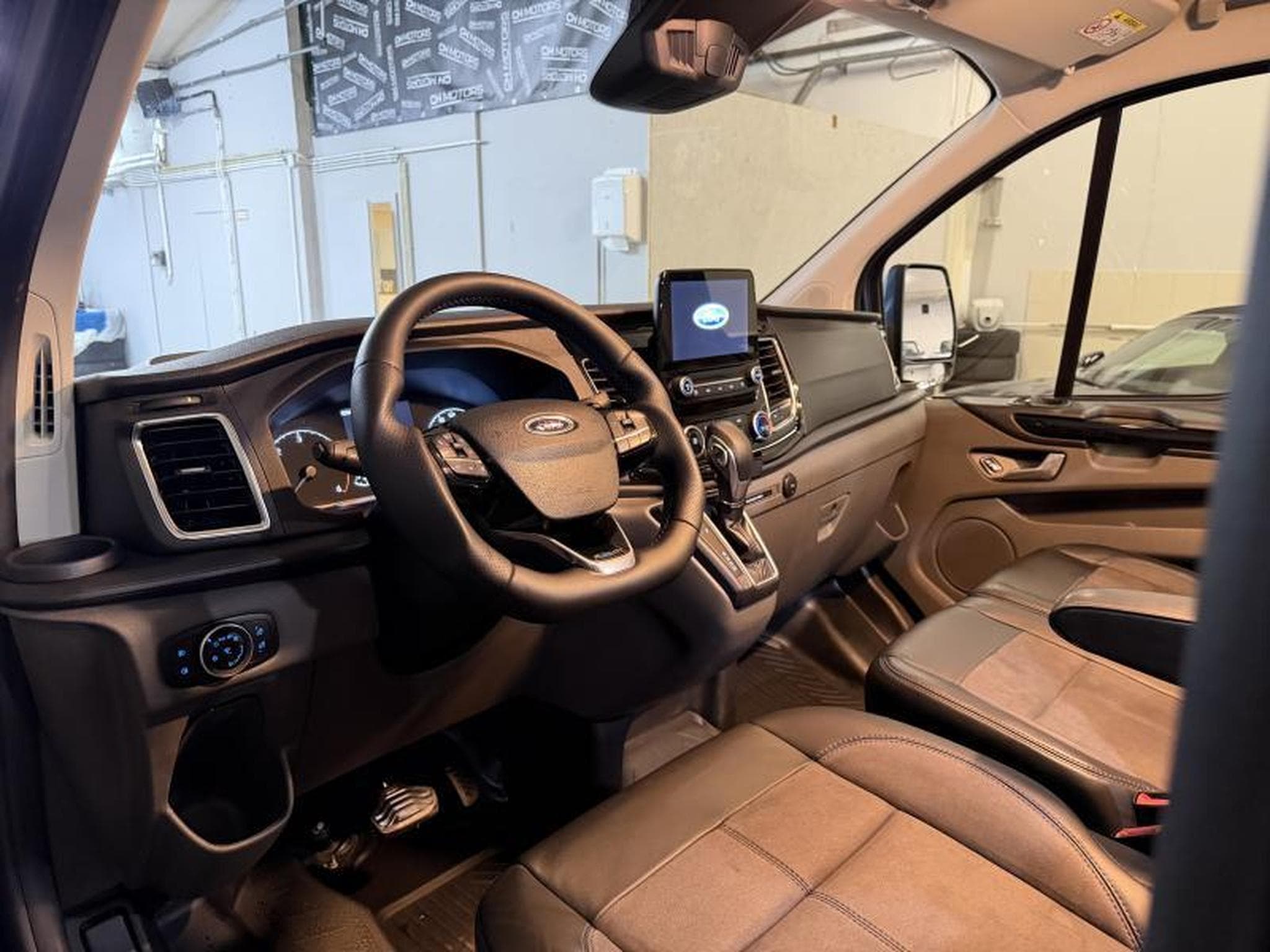Ford Transit MS RT (2022) - Photo 14
