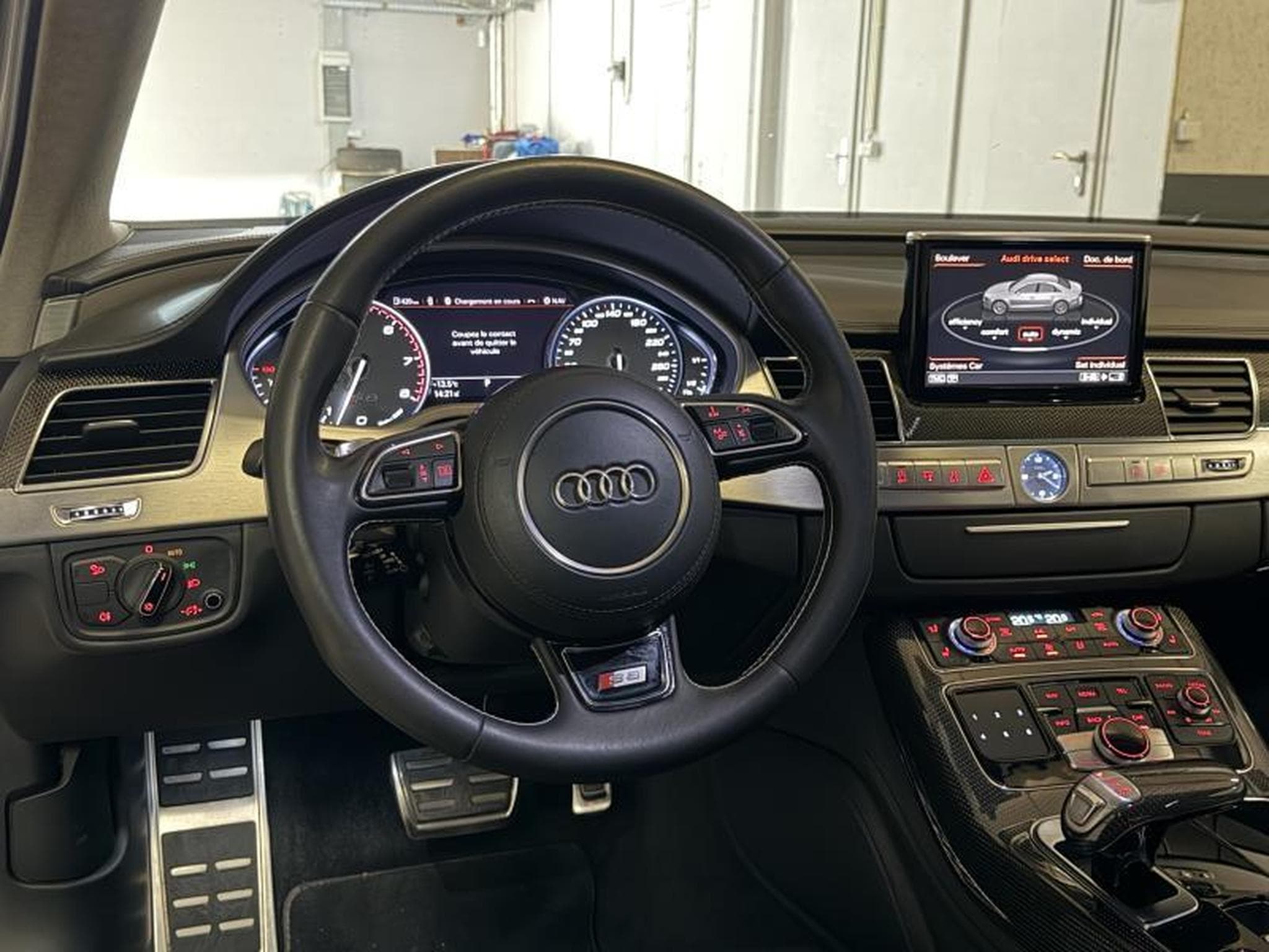 Audi S8 EXPORT/HANDLER/NO WARRANTY (2012) - Photo 10