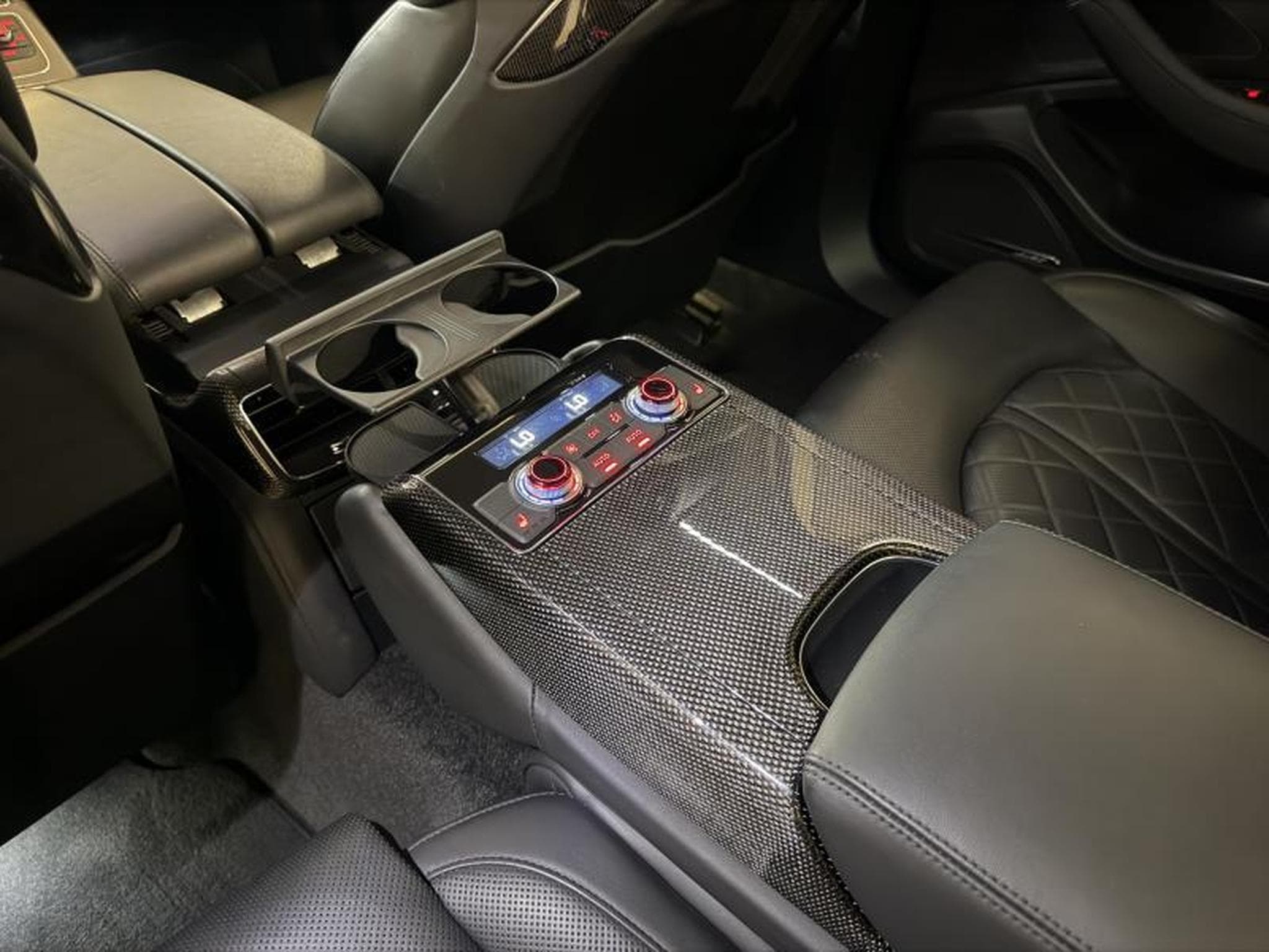 Audi S8 EXPORT/HANDLER/NO WARRANTY (2012) - Photo 22