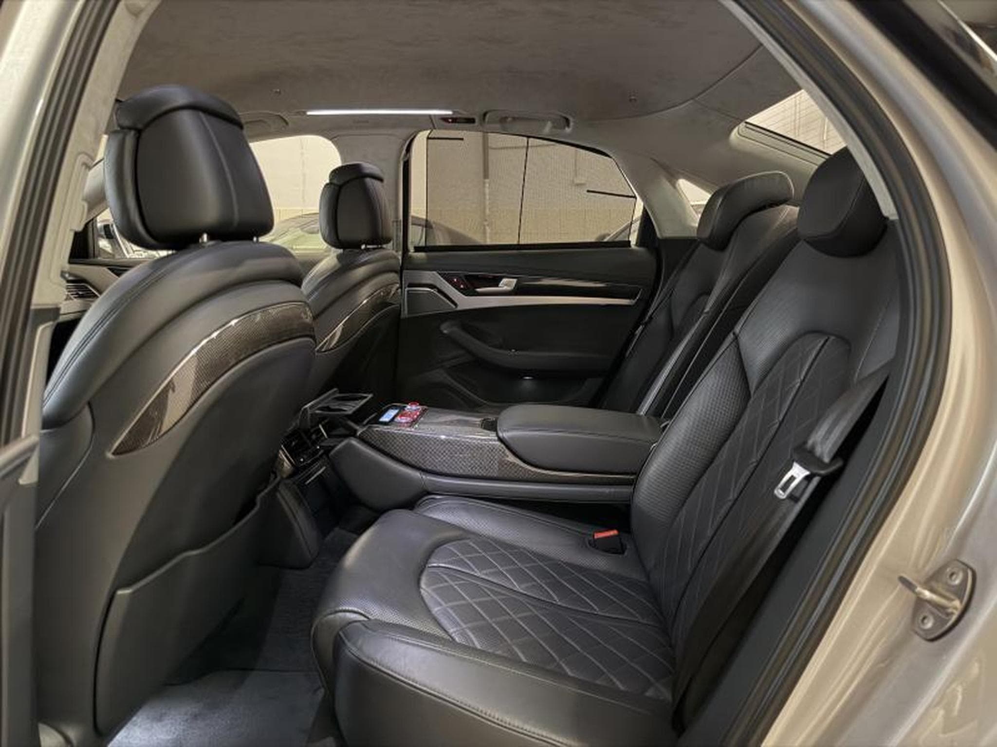 Audi S8 EXPORT/HANDLER/NO WARRANTY (2012) - Photo 23