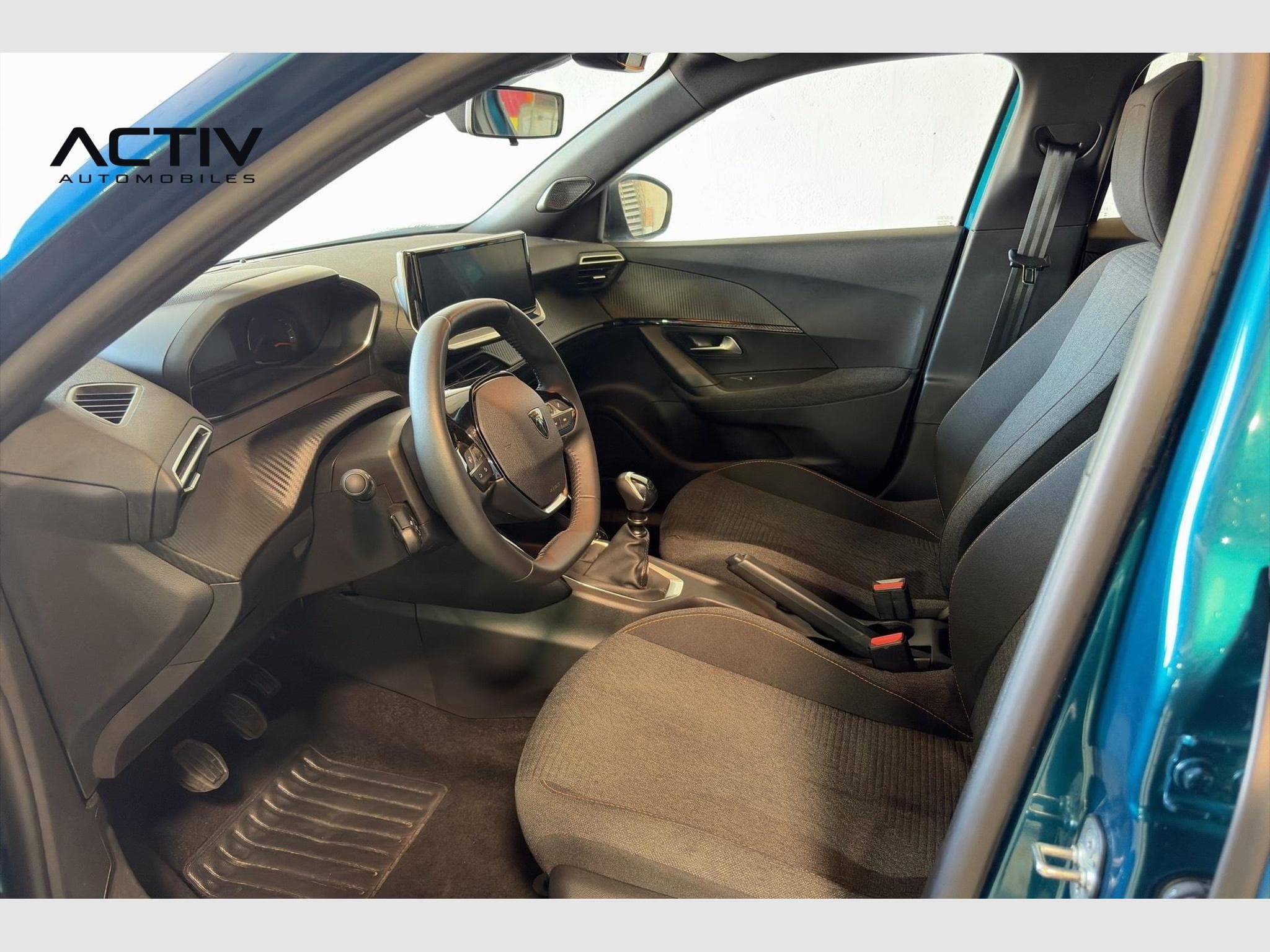 Peugeot 2008 100 S&S BVM6 Style (2025) - Photo 12
