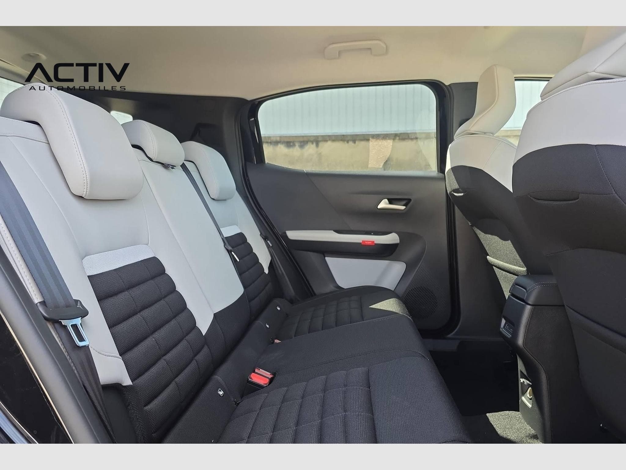 Citroën C3 Aircross Hybride 145 e-DCS6 Max (2026) - Photo 10