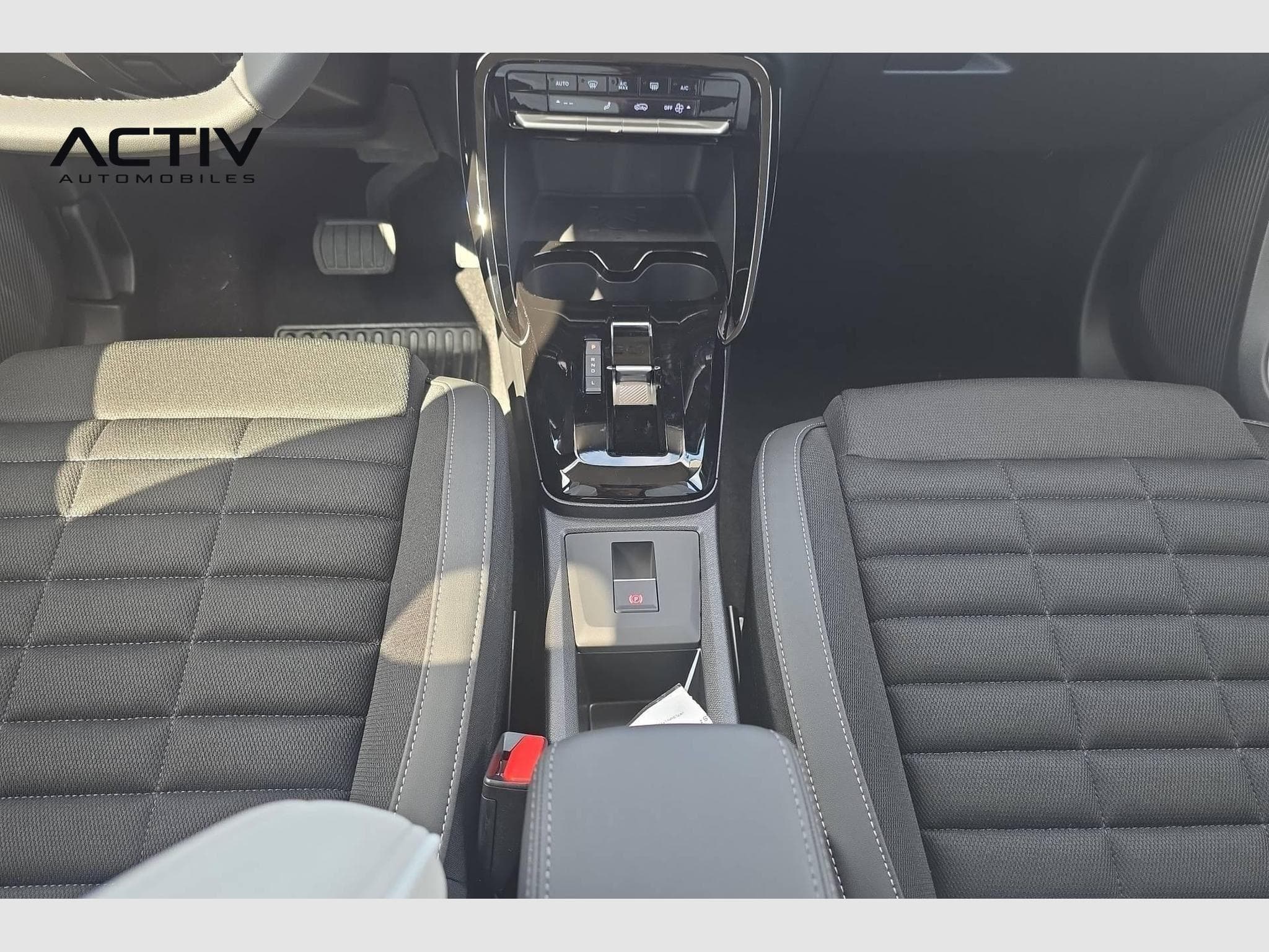 Citroën C3 Aircross Hybride 145 e-DCS6 Max (2026) - Photo 17