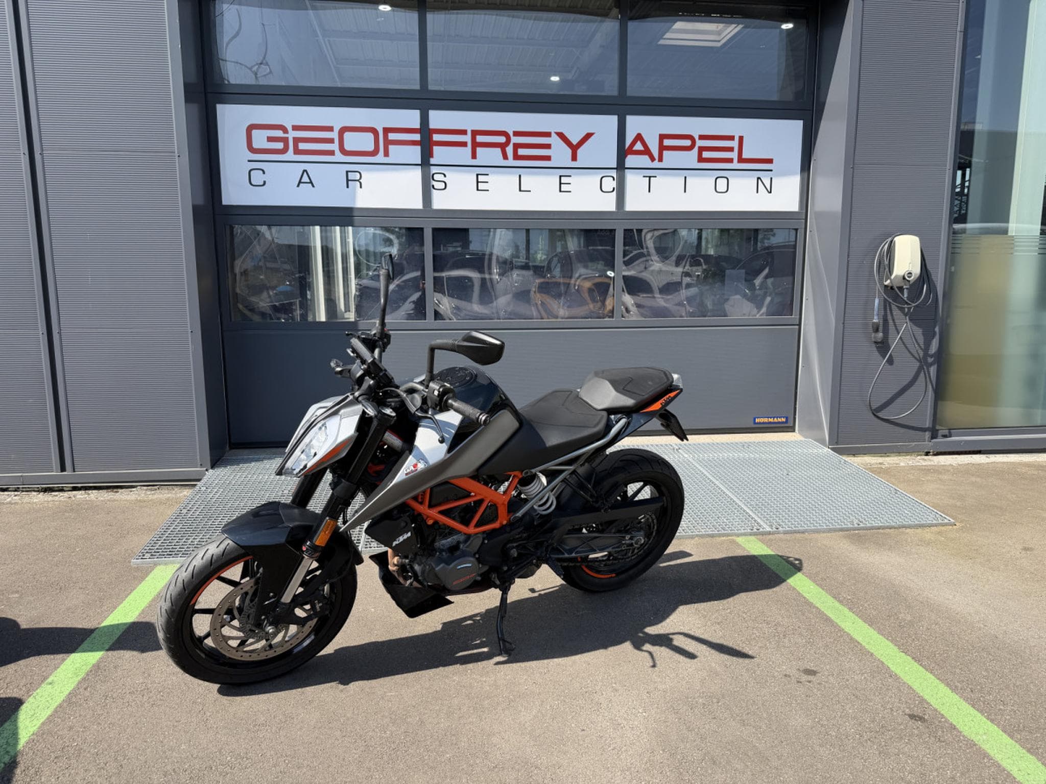 KTM 125 Duke (2021) - Foto 1