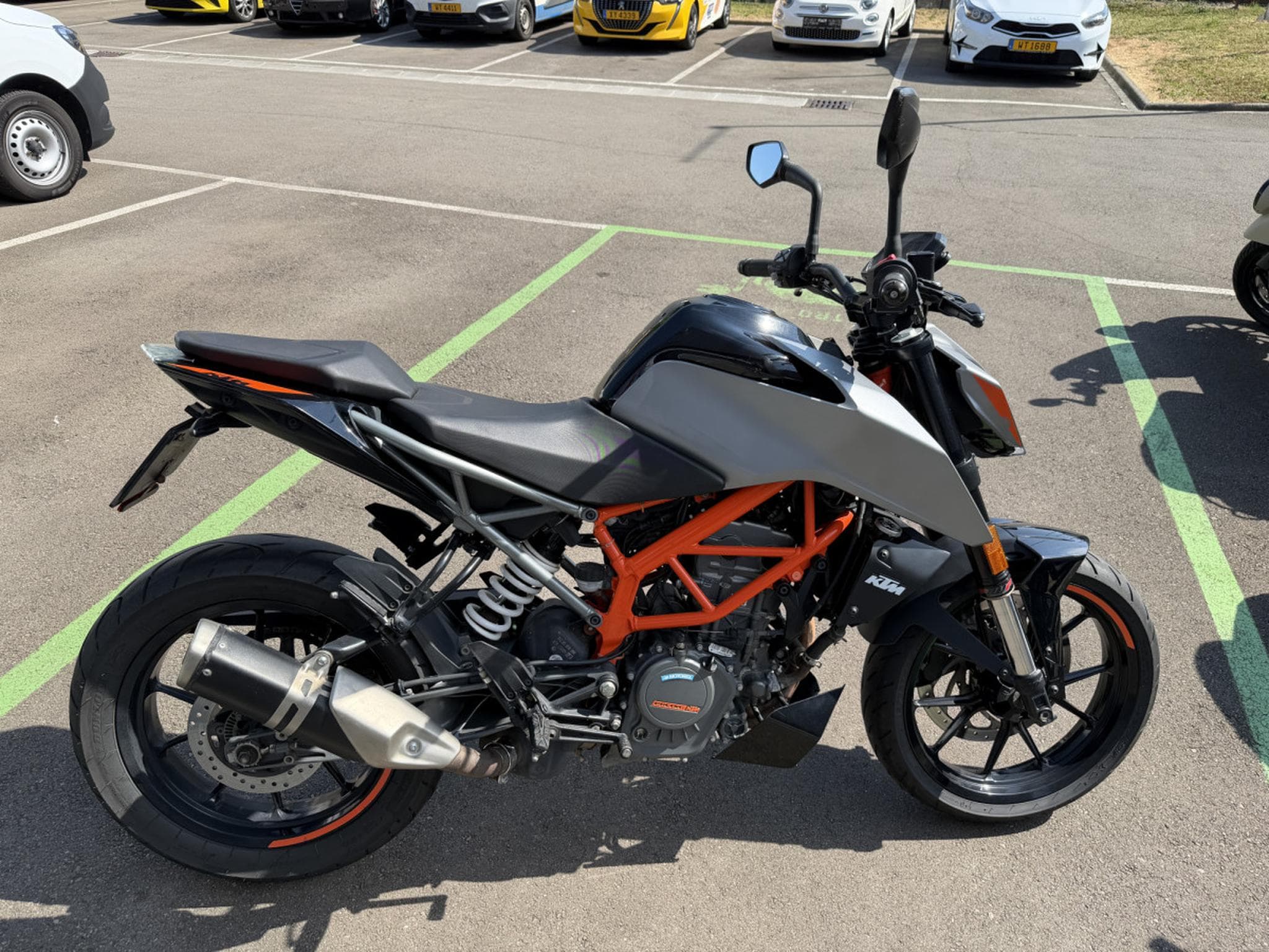 KTM 125 Duke (2021) - Foto 4