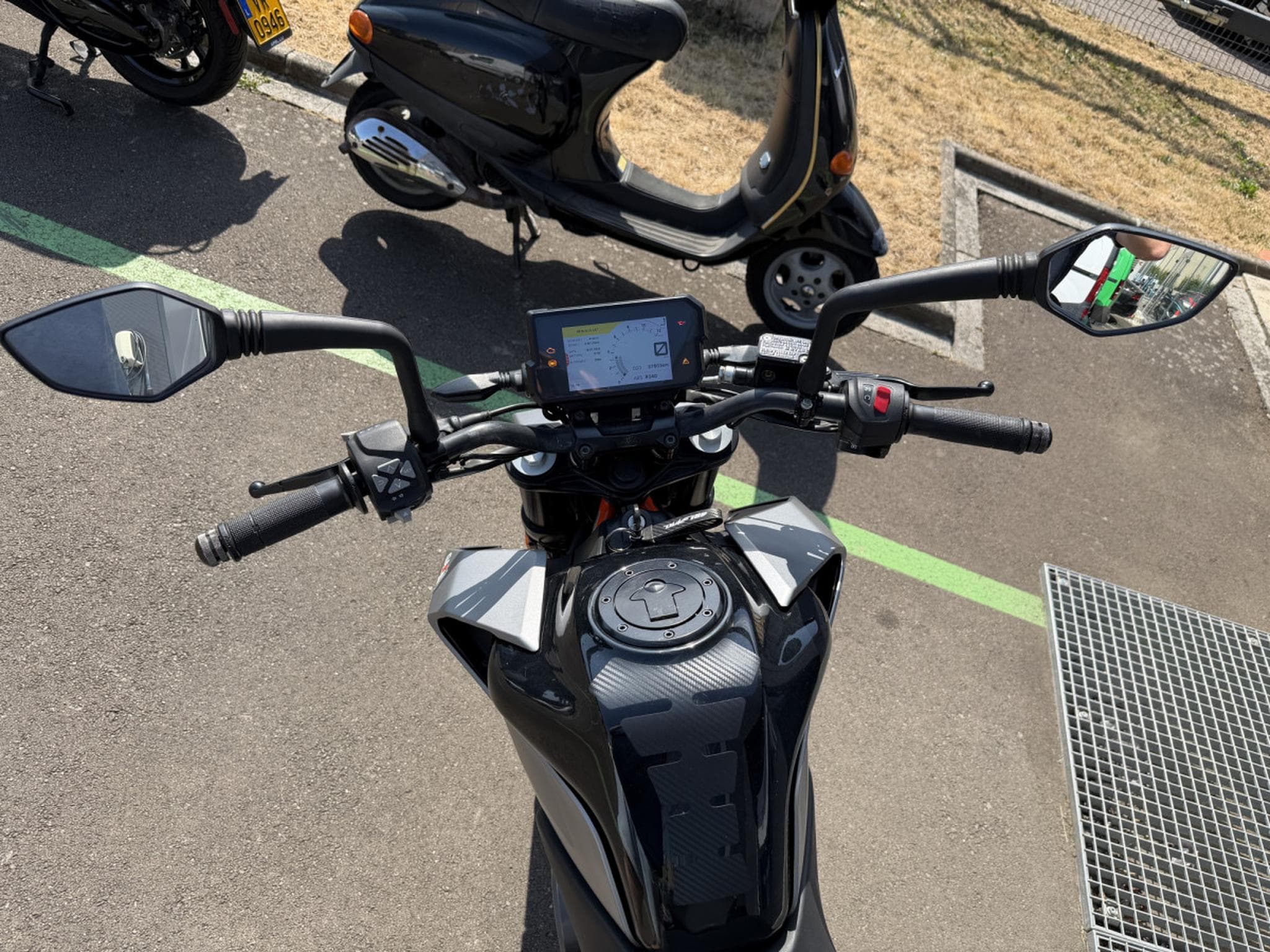 KTM 125 Duke (2021) - Foto 2