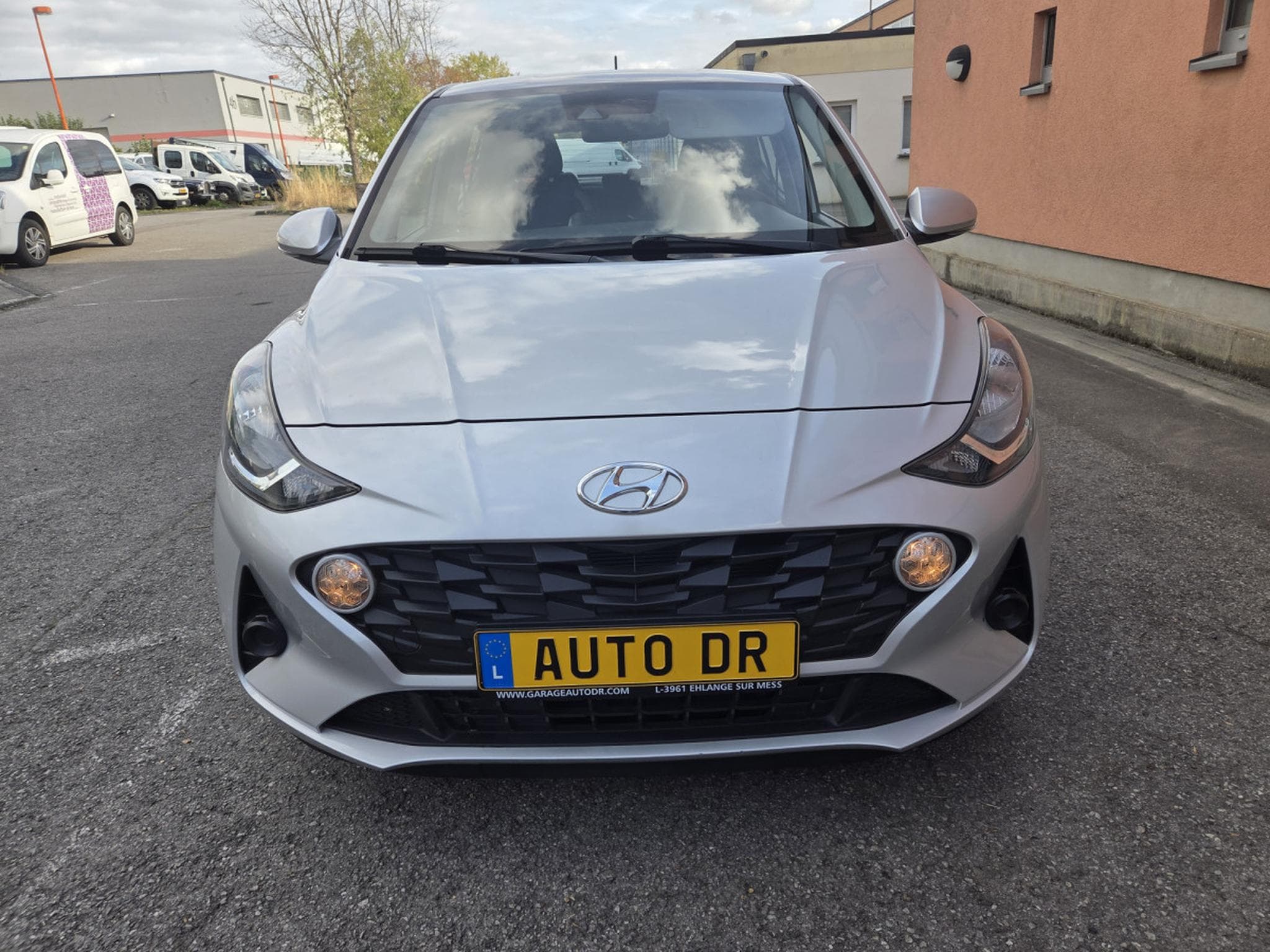 Hyundai i10 1.0 68CV AM2021 (Garantie 12 mois) (2021) - Photo 2