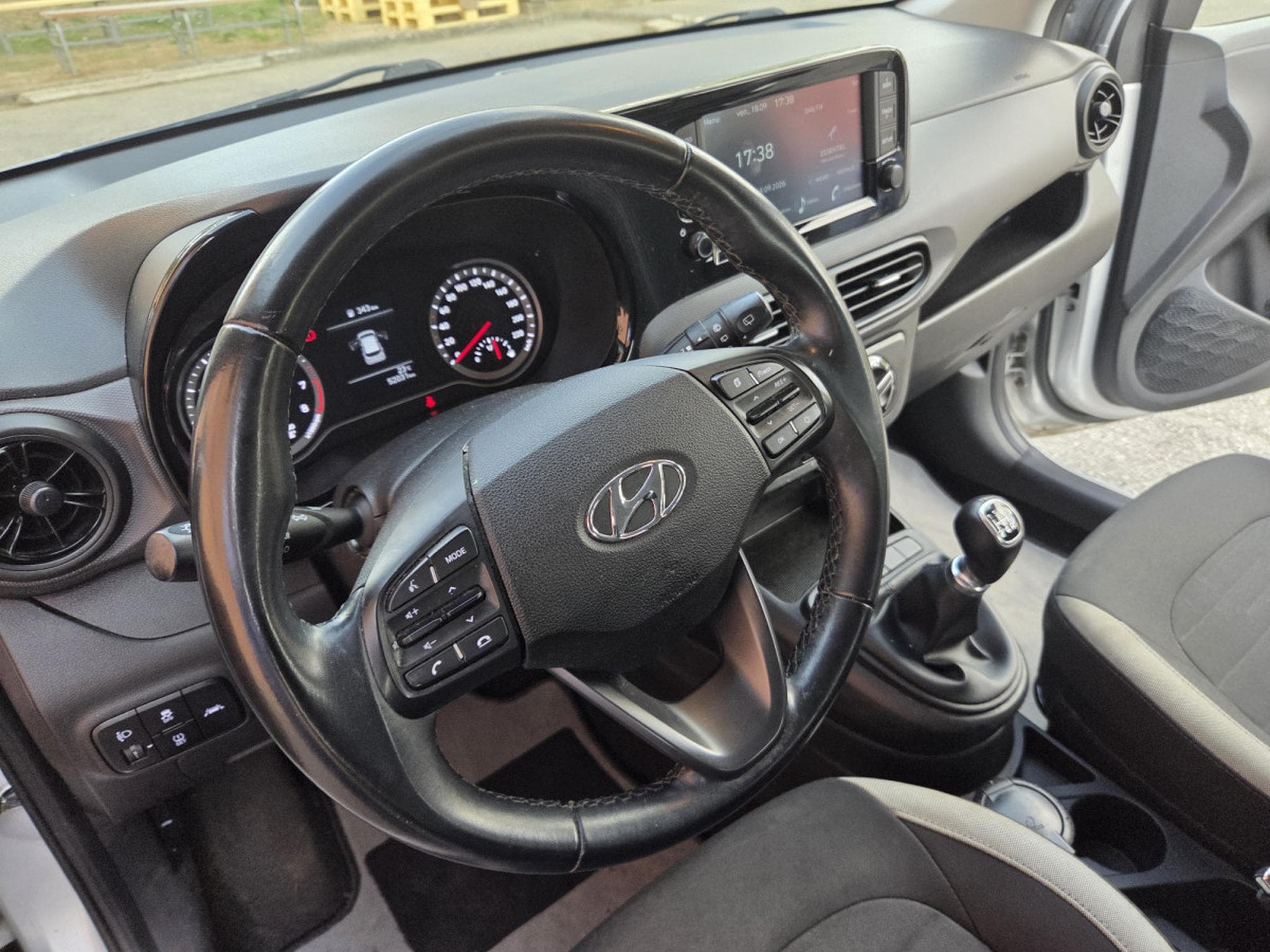 Hyundai i10 1.0 68CV AM2021 (Garantie 12 mois) (2021) - Photo 12