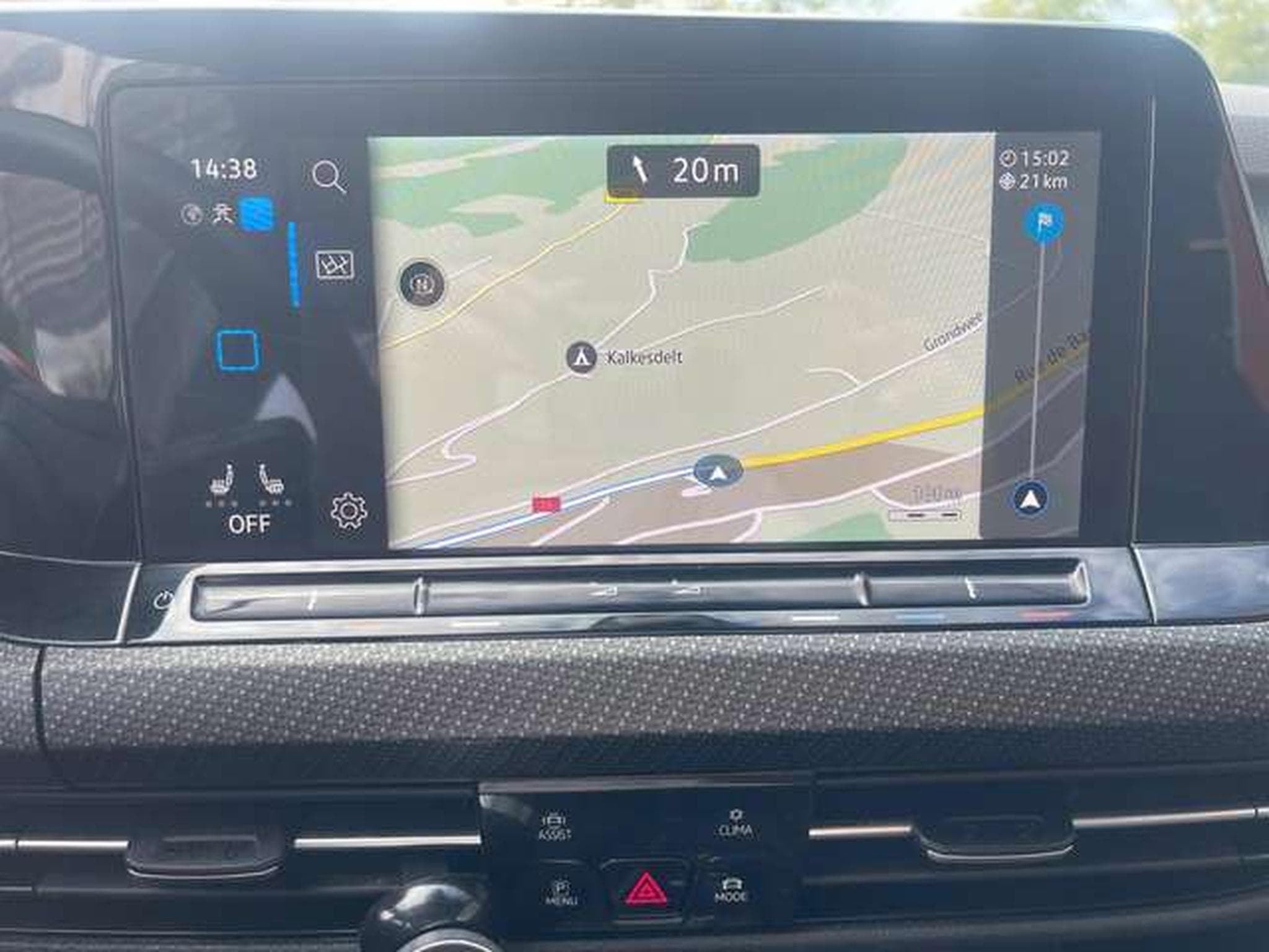 VW Golf (2023) - Photo 20