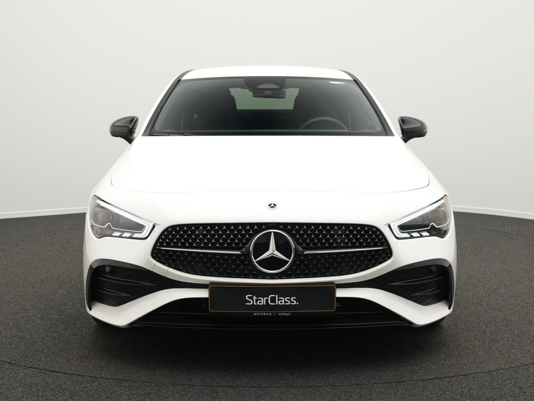 Mercedes CLA 200 AMG-Line Cpe Multi+Kamera+Night+Keyless (2025) - Photo 2