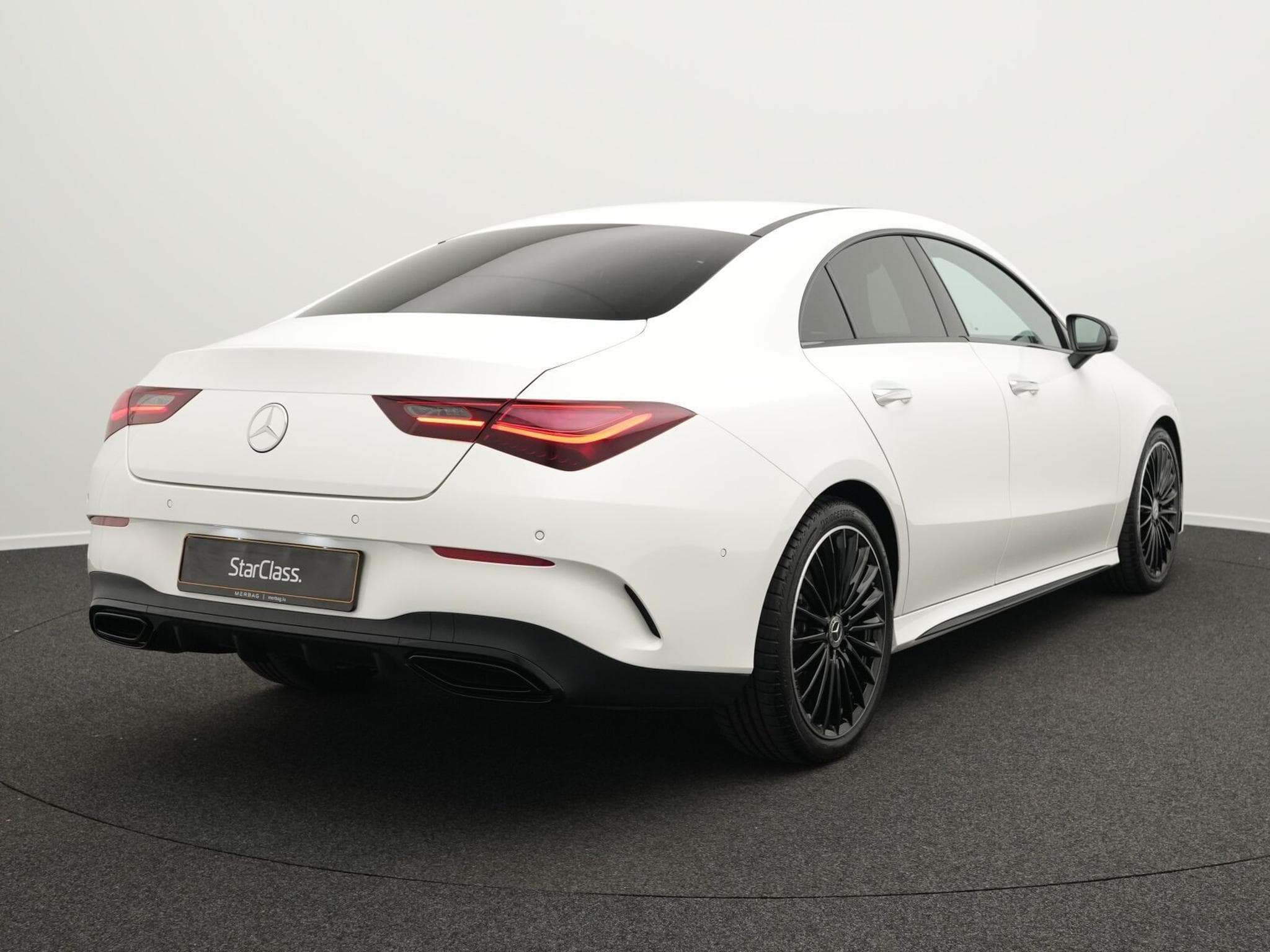 Mercedes CLA 200 AMG-Line Cpe Multi+Kamera+Night+Keyless (2025) - Photo 3