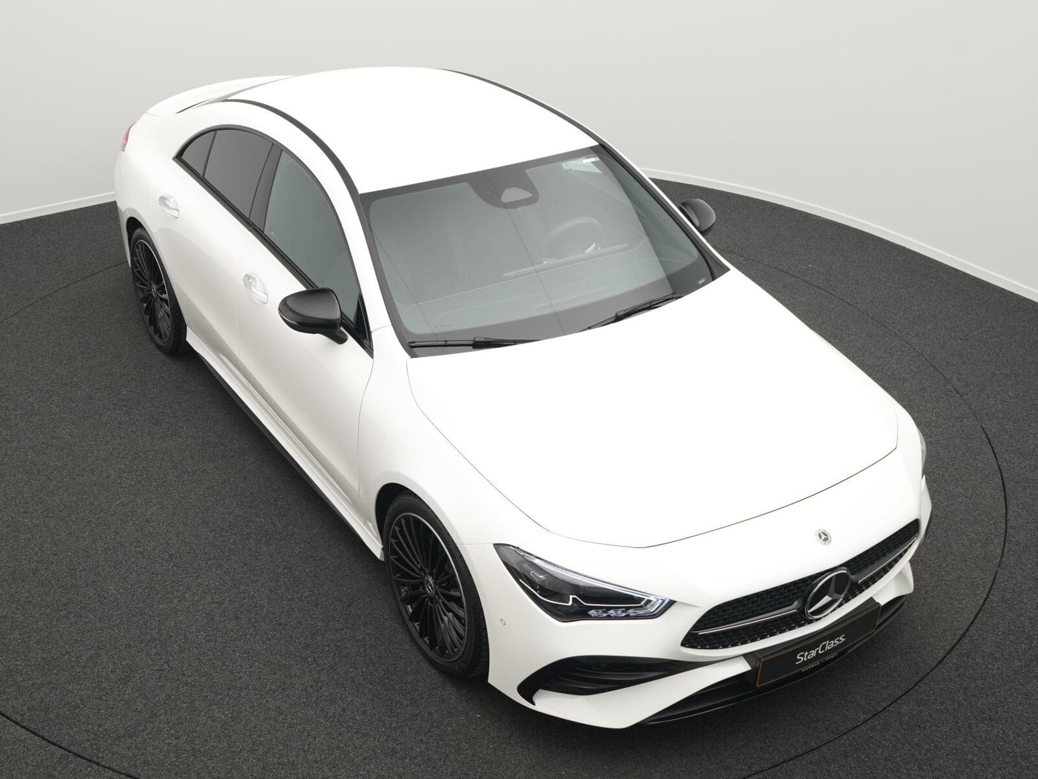 Mercedes CLA 200 AMG-Line Cpe Multi+Kamera+Night+Keyless (2025) - Photo 12