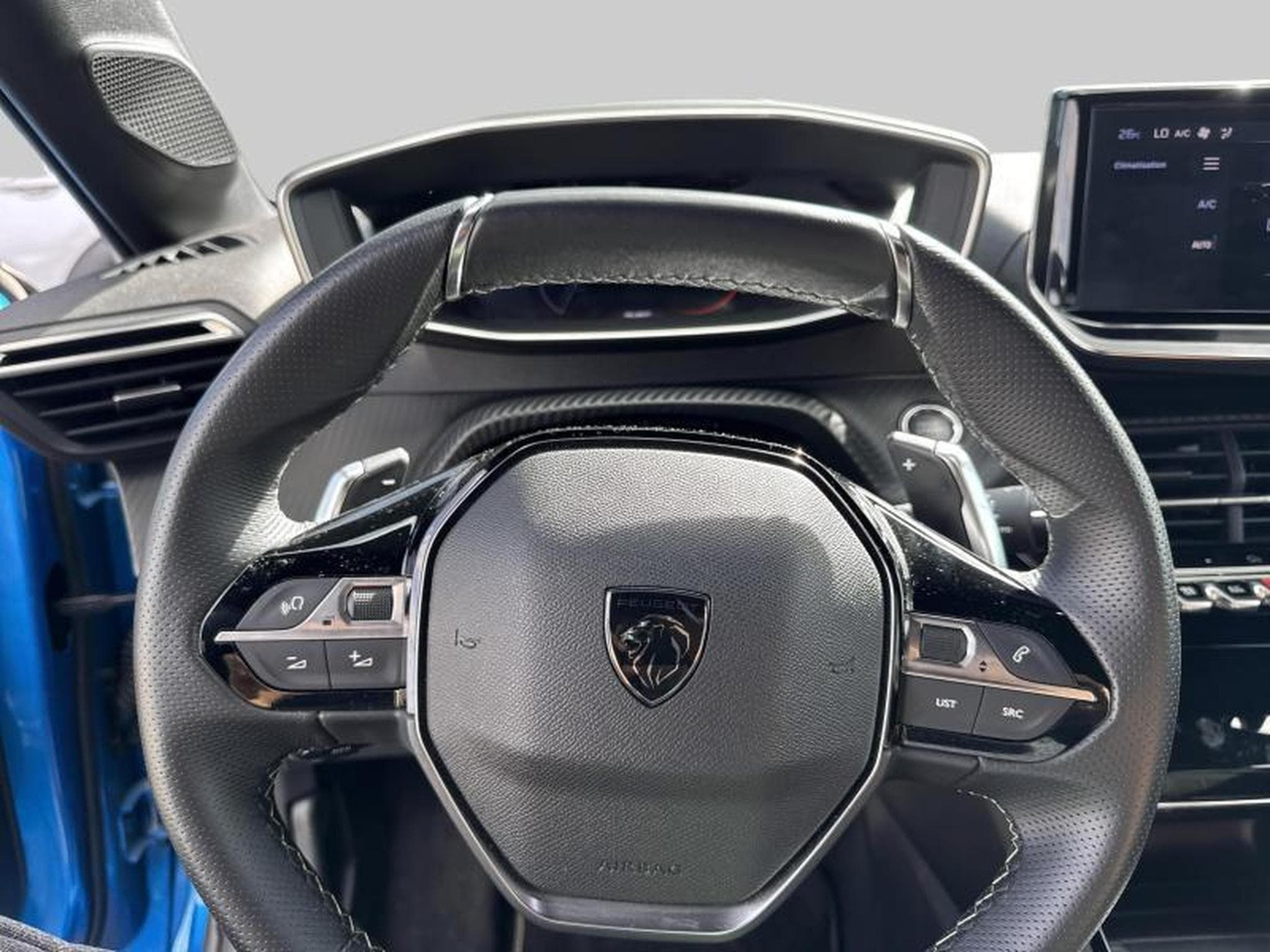 Peugeot 208 GT 1.2 Hybrid 136 e-DSC6 (2024) - Photo 14
