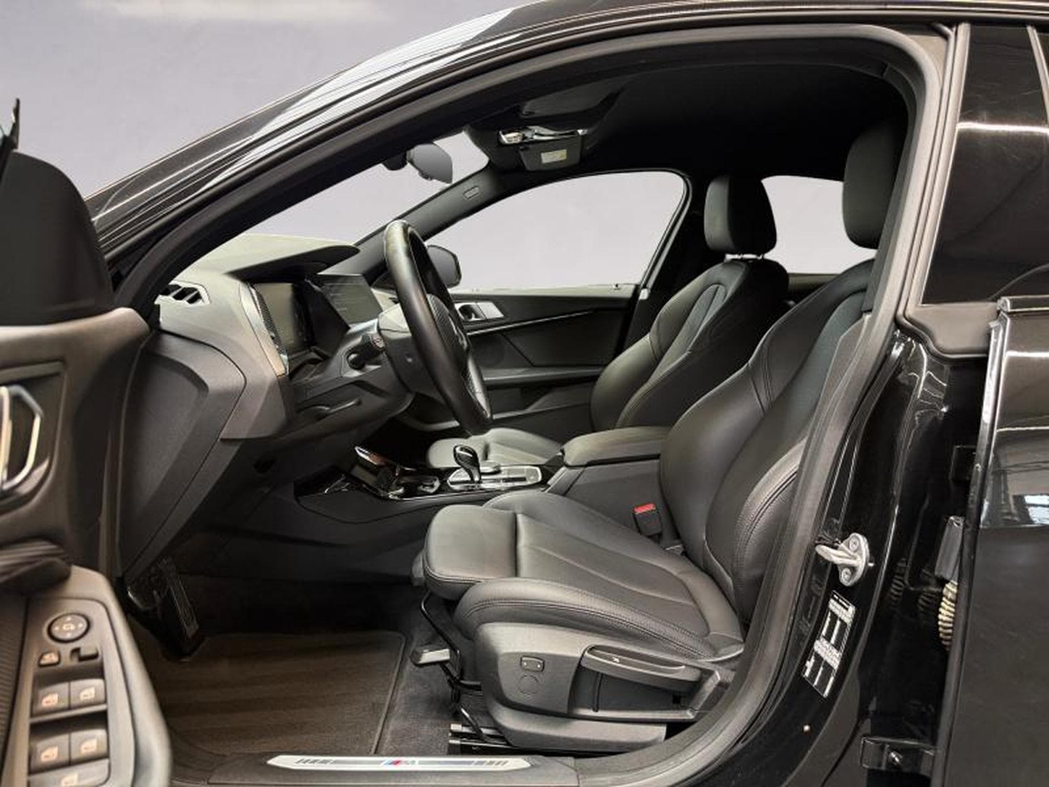 BMW 218 218d Gran Coupé Kit M Sport (2022) - Photo 11