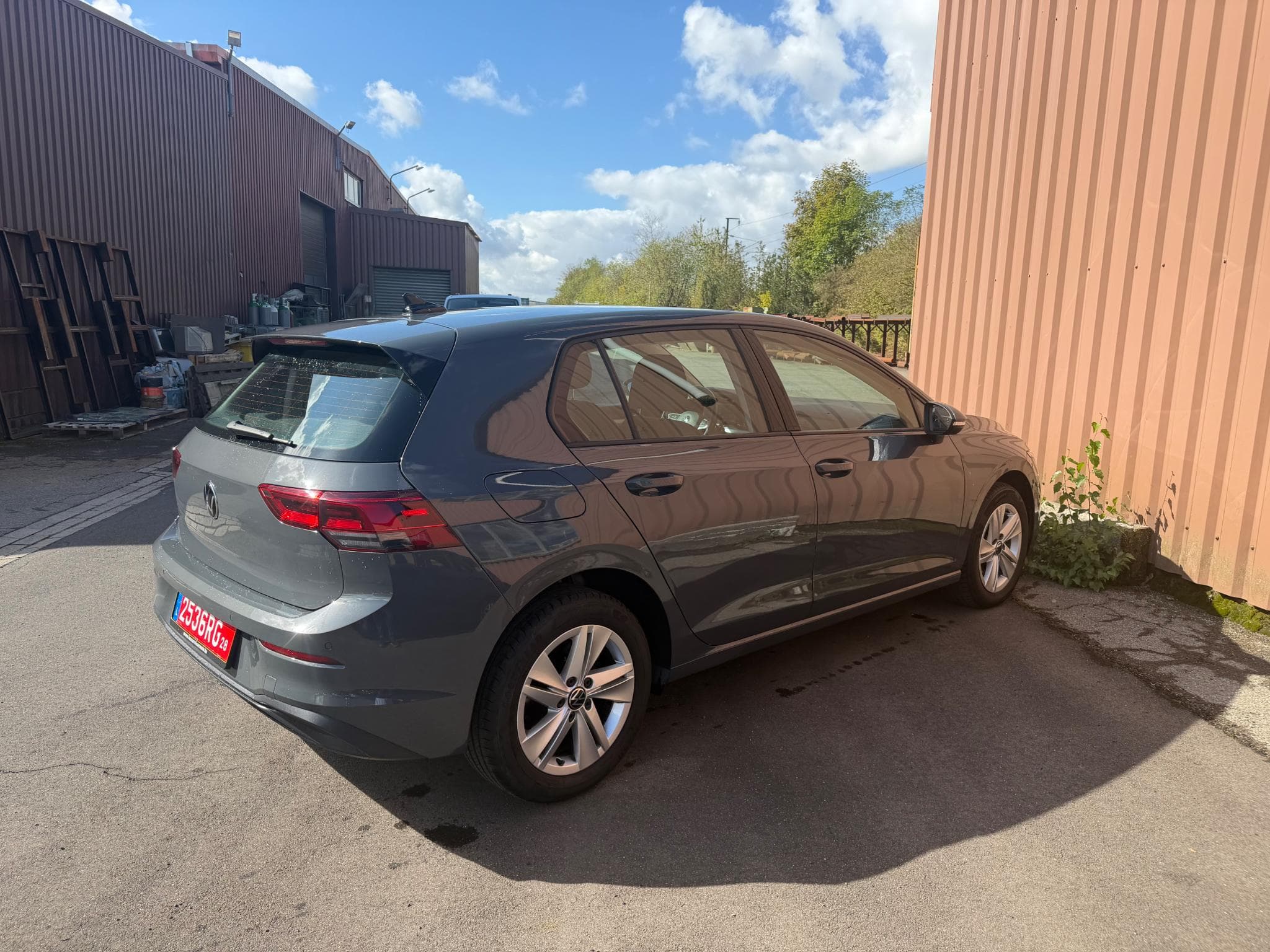 VW Golf 2.0 TDI 115CH DSG Life (2021) - Photo 4