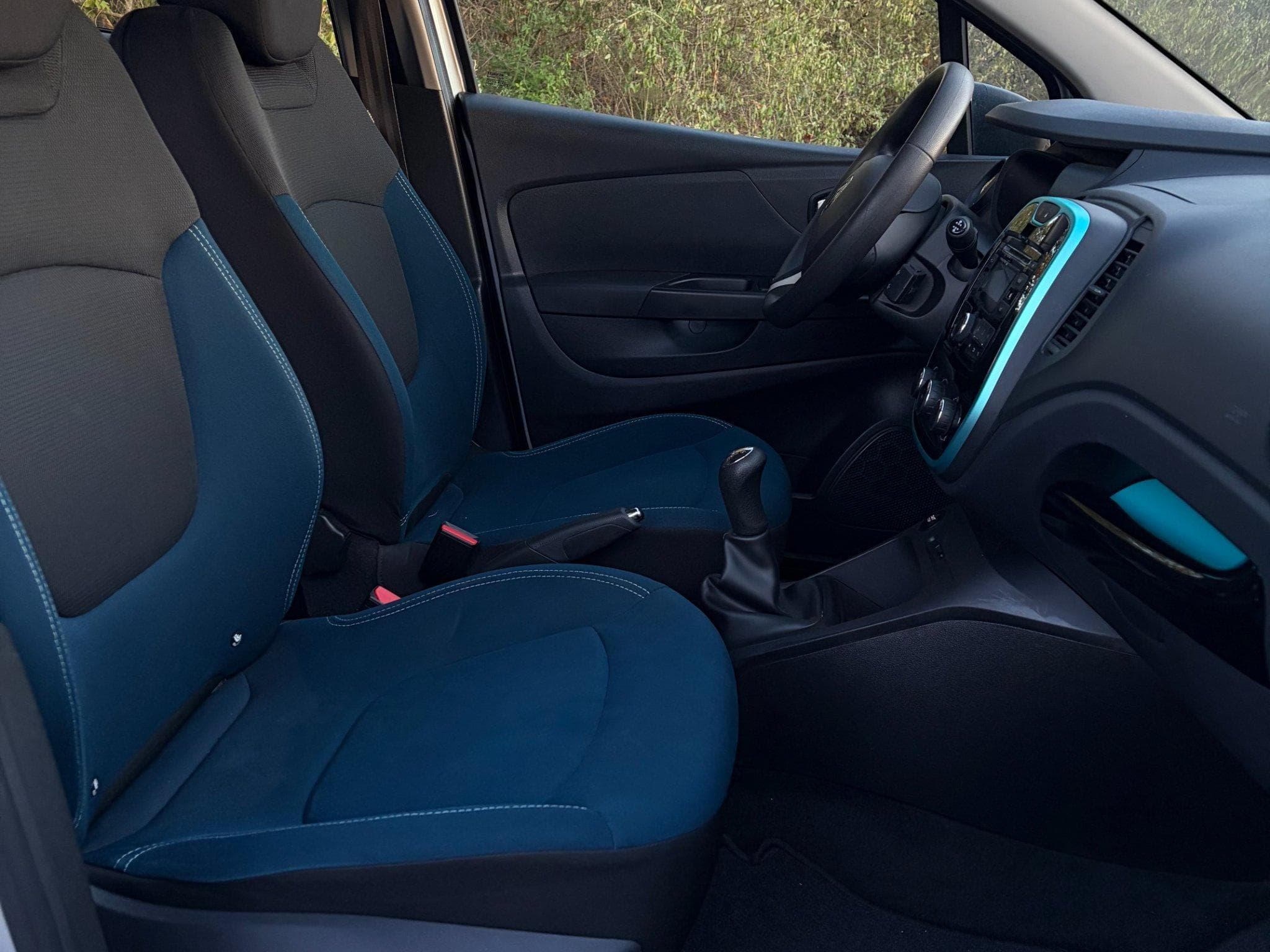 Renault Captur RENAULT CAPTUR II  0.9 Energy Life (2017) - Photo 4