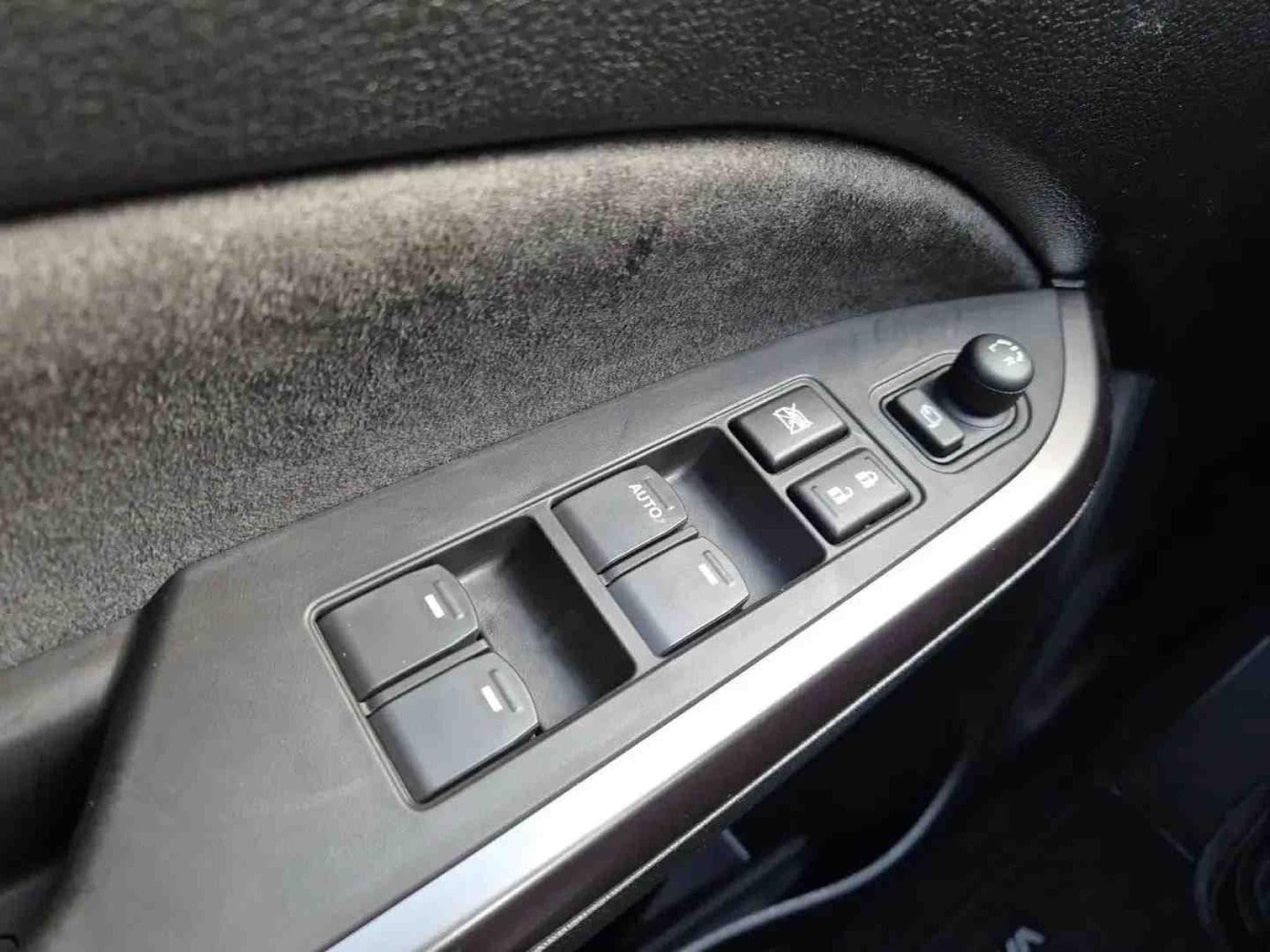 Suzuki Vitara 1.4 Boosterjet 110 MHEV AT Comfort Plus (2026) - Foto 10
