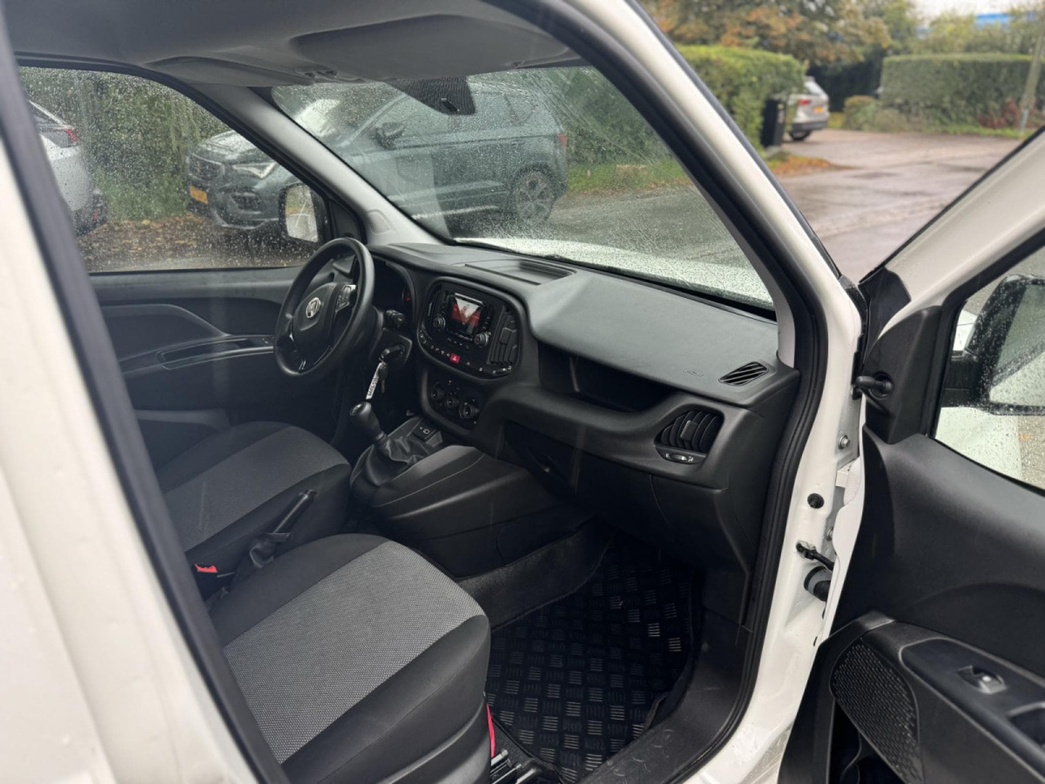 Fiat Doblo 1.3 MJet 95 (2019) - Photo 9
