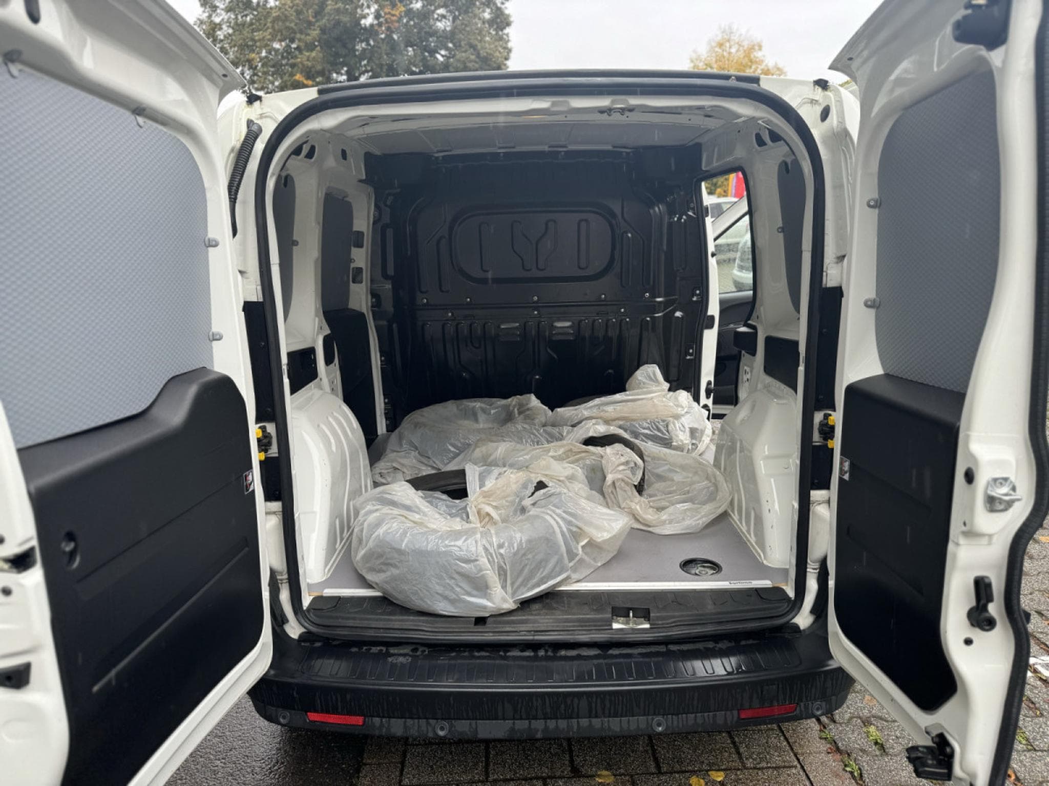 Fiat Doblo 1.3 MJet 95 (2019) - Photo 12