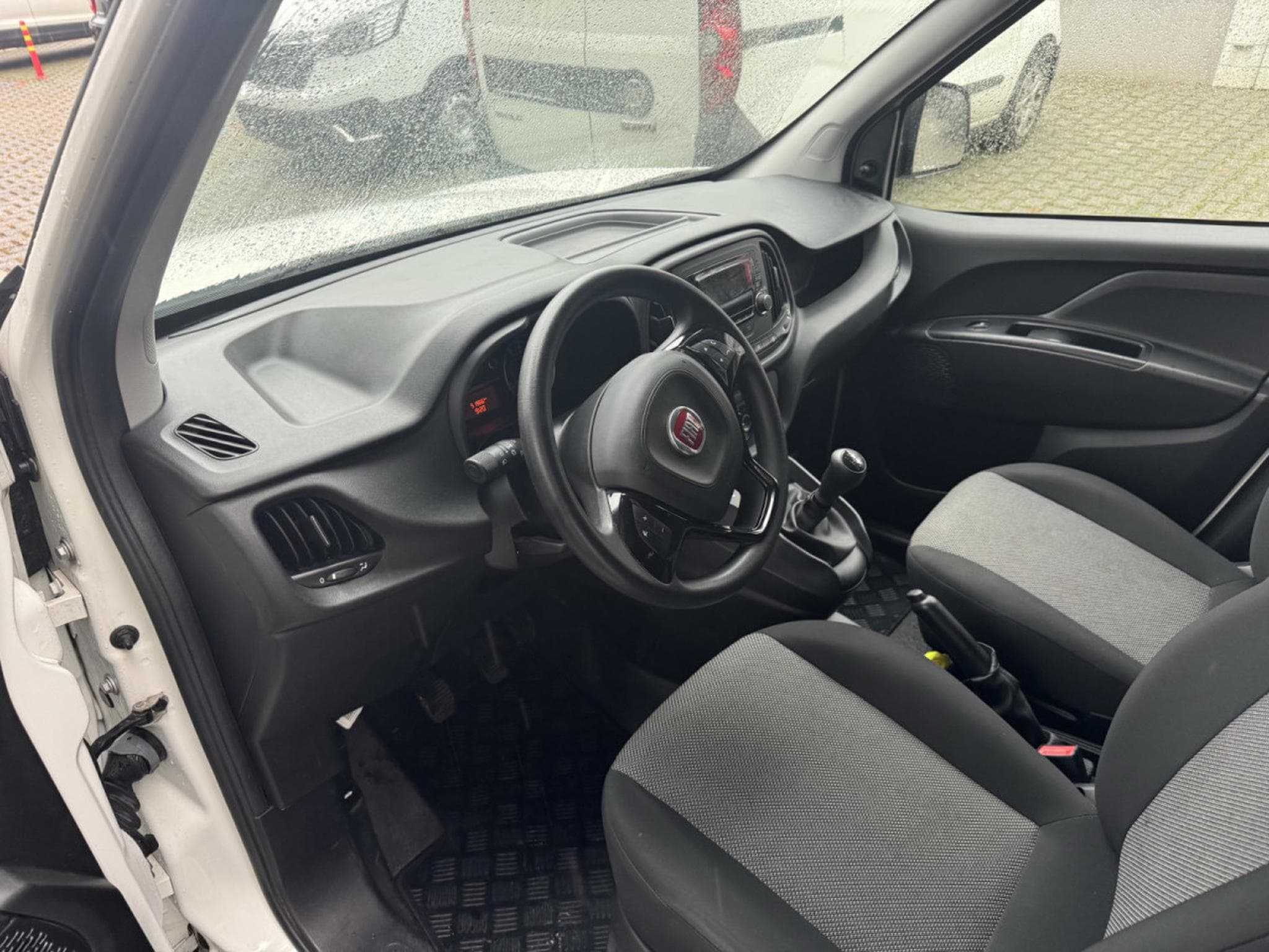 Fiat Doblo 1.3 MJet 95 (2019) - Photo 13