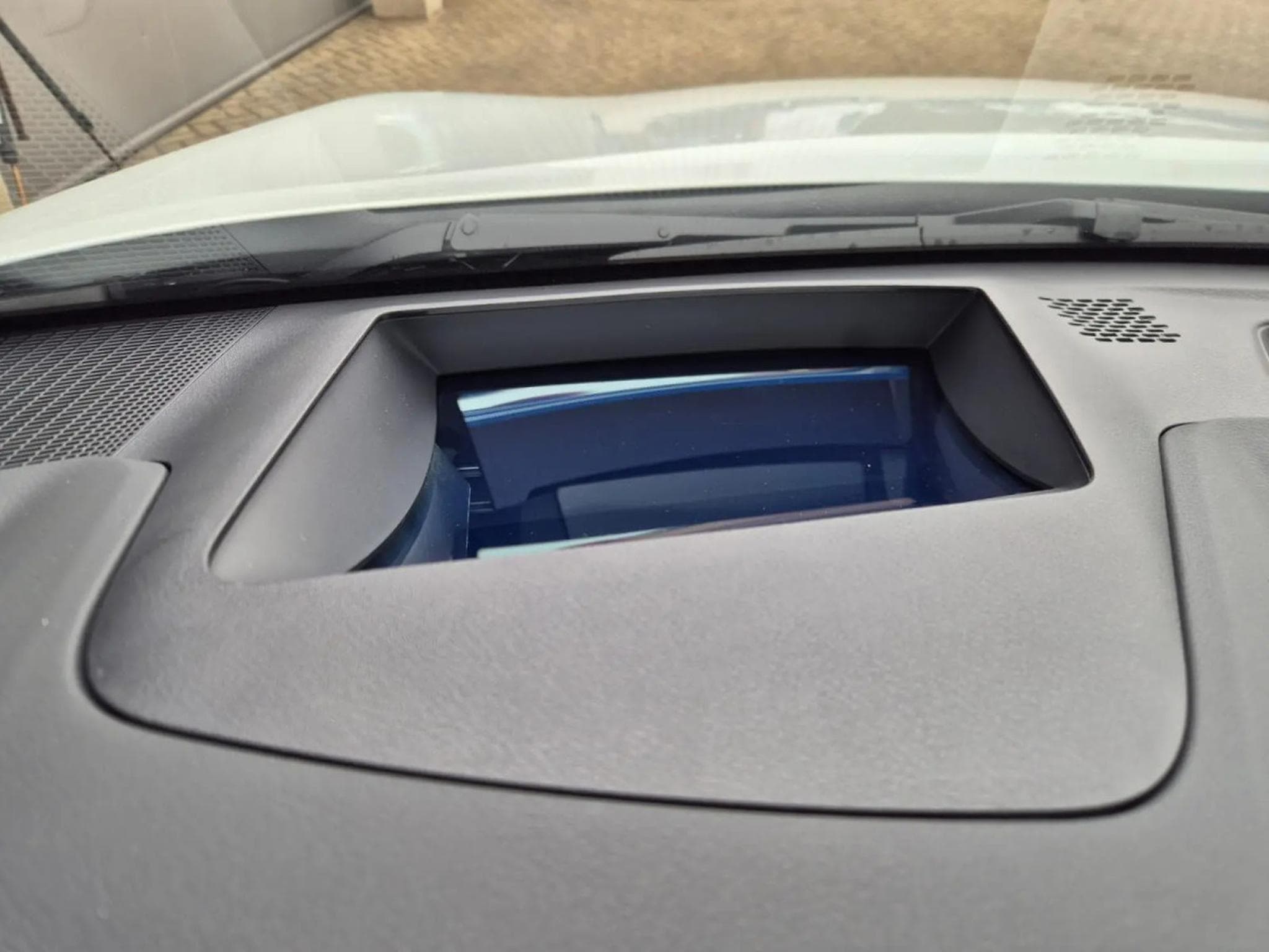 Nissan Qashqai 1.3 mHEV 158 Auto Telna Premium (2026) - Photo 11