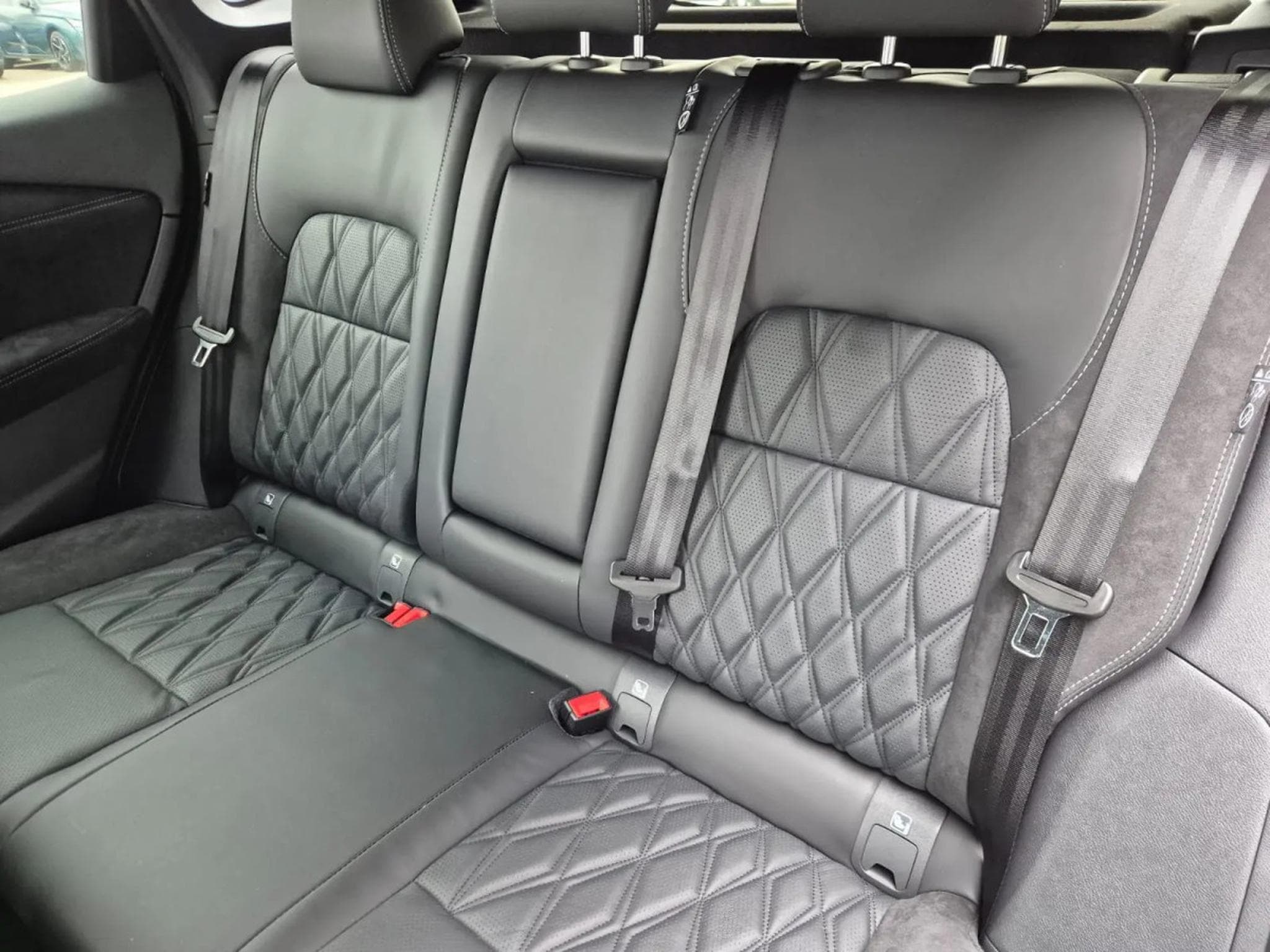 Nissan Qashqai 1.3 mHEV 158 Auto Telna Premium (2026) - Photo 18