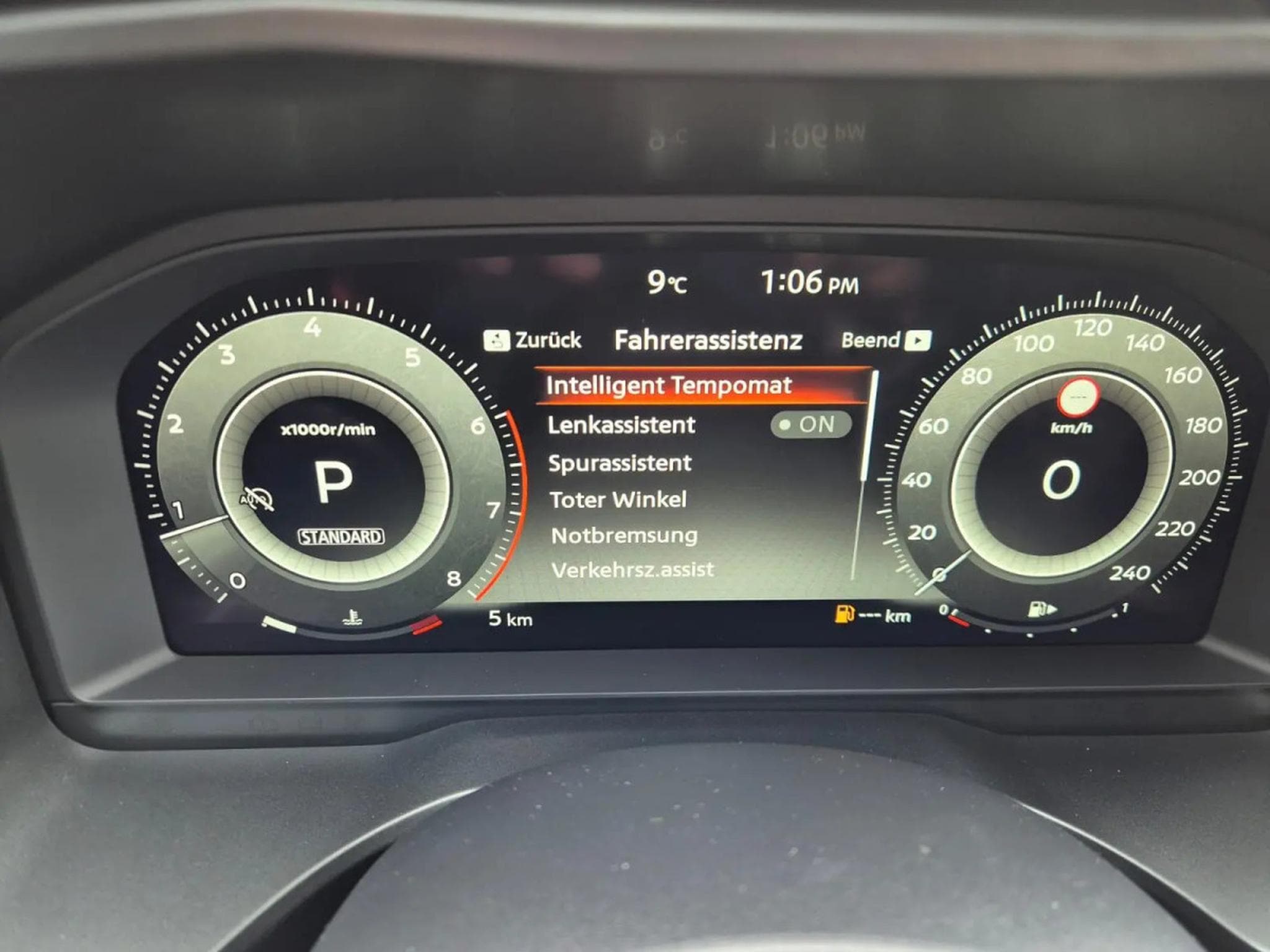 Nissan Qashqai 1.3 mHEV 158 Auto Telna Premium (2026) - Photo 22