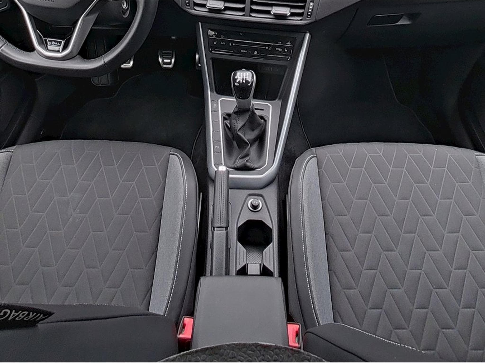 VW Polo (2025) - Photo 12