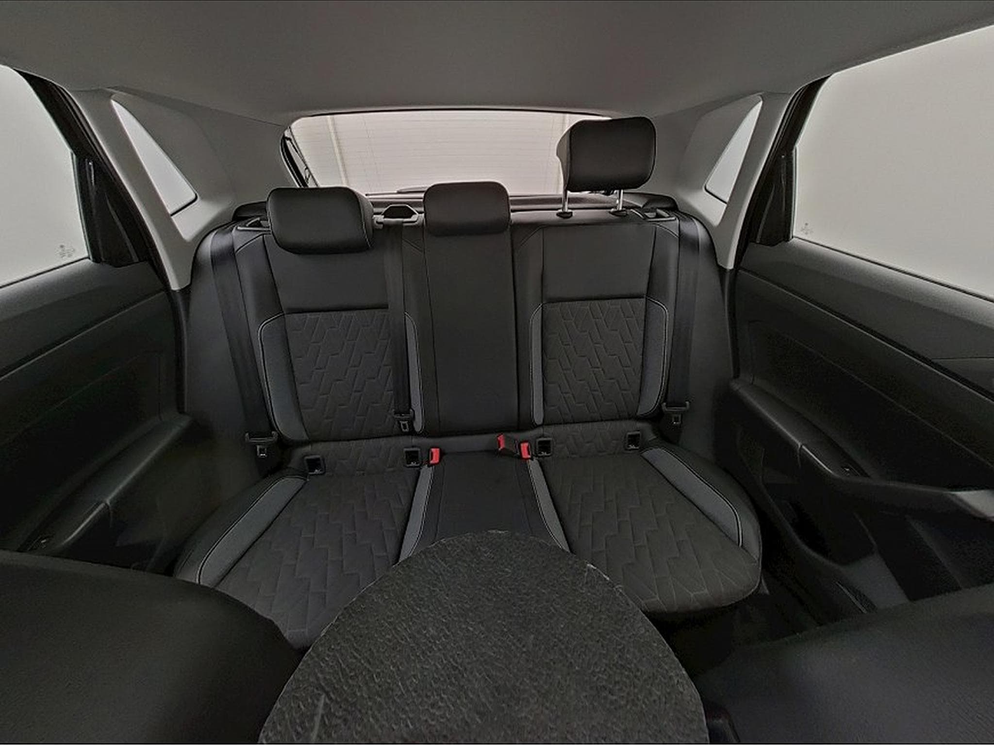 VW Polo (2025) - Photo 13