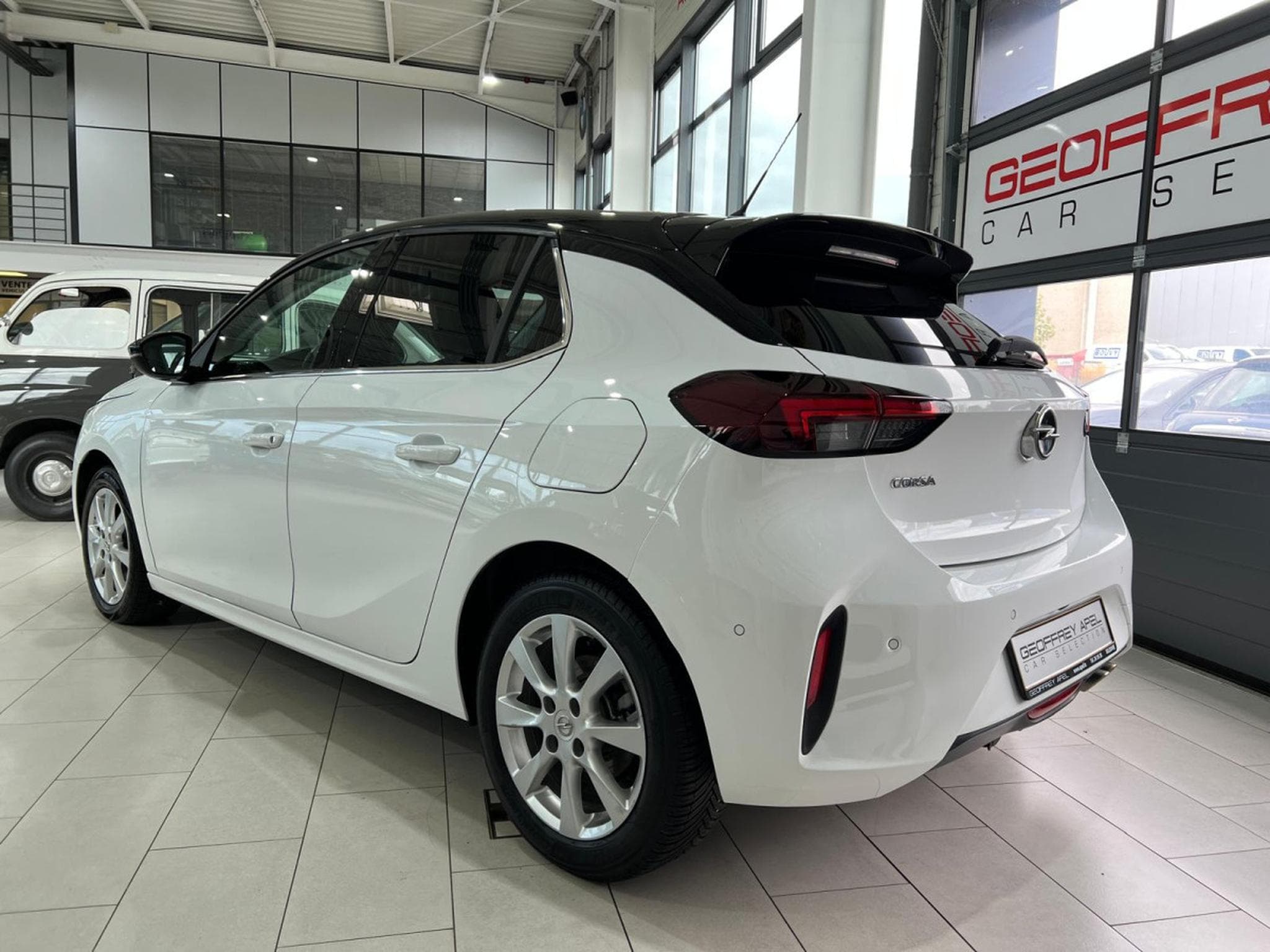 Opel Corsa 1.2 TURBO 130 GS LINE, B.AUTO, LED, VIRTUAL, KAMERA, CARPLAY (2020) - Foto 3