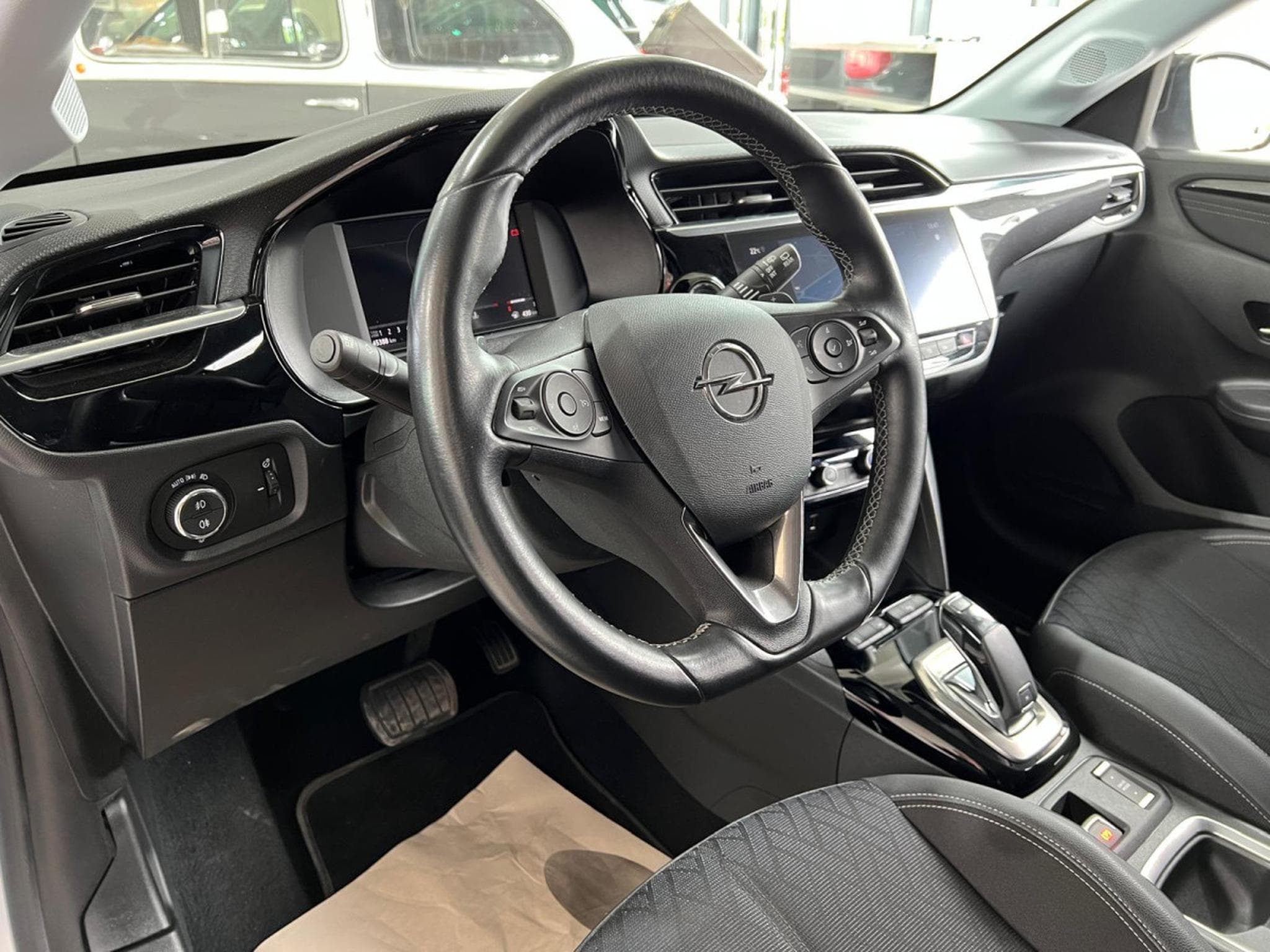 Opel Corsa 1.2 TURBO 130 GS LINE, B.AUTO, LED, VIRTUAL, KAMERA, CARPLAY (2020) - Foto 8
