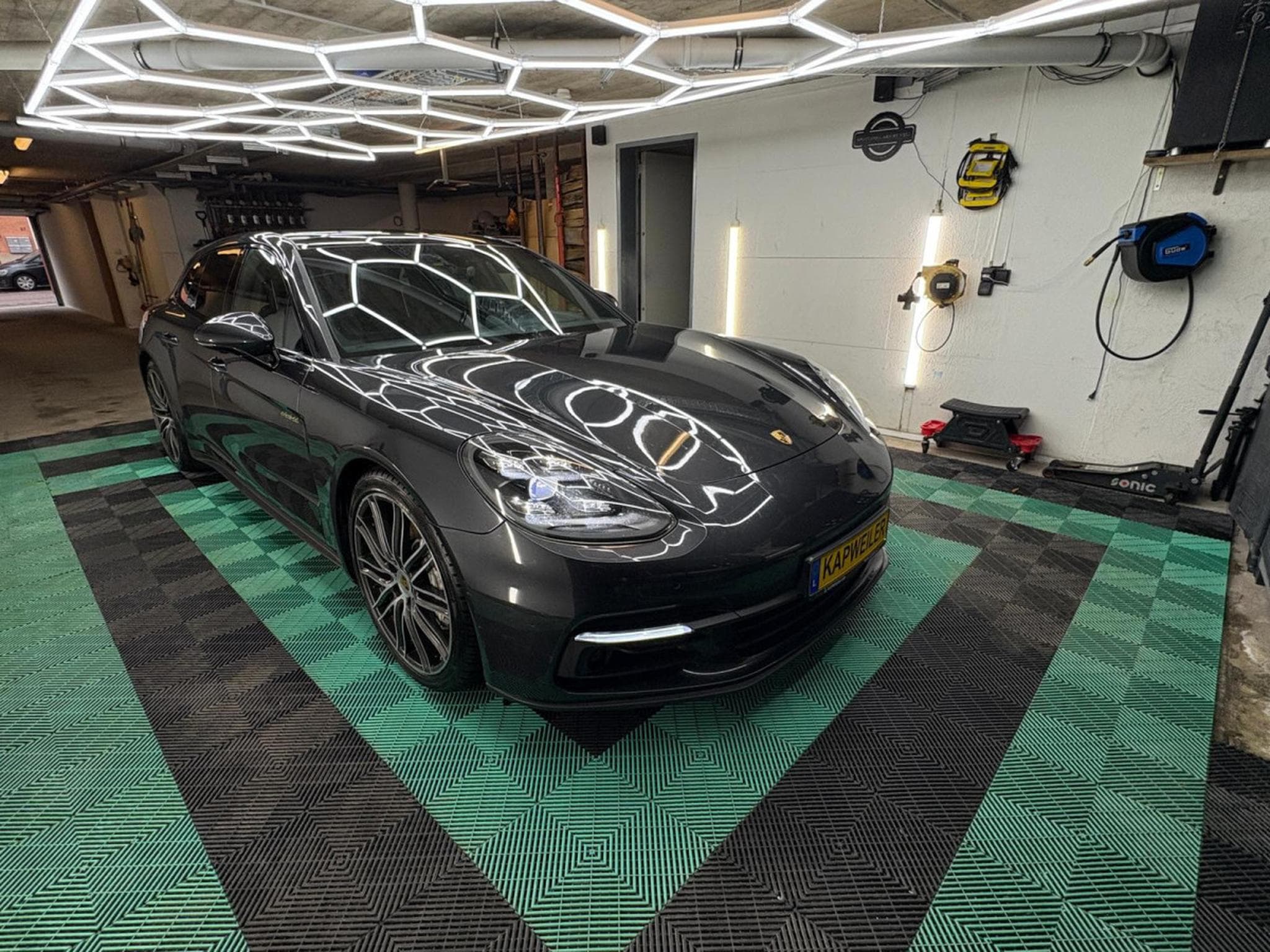 Porsche Panamera Panamera Sport Turismo 4 E-Hybrid, toutes options, New Servi (2018) - Foto 2