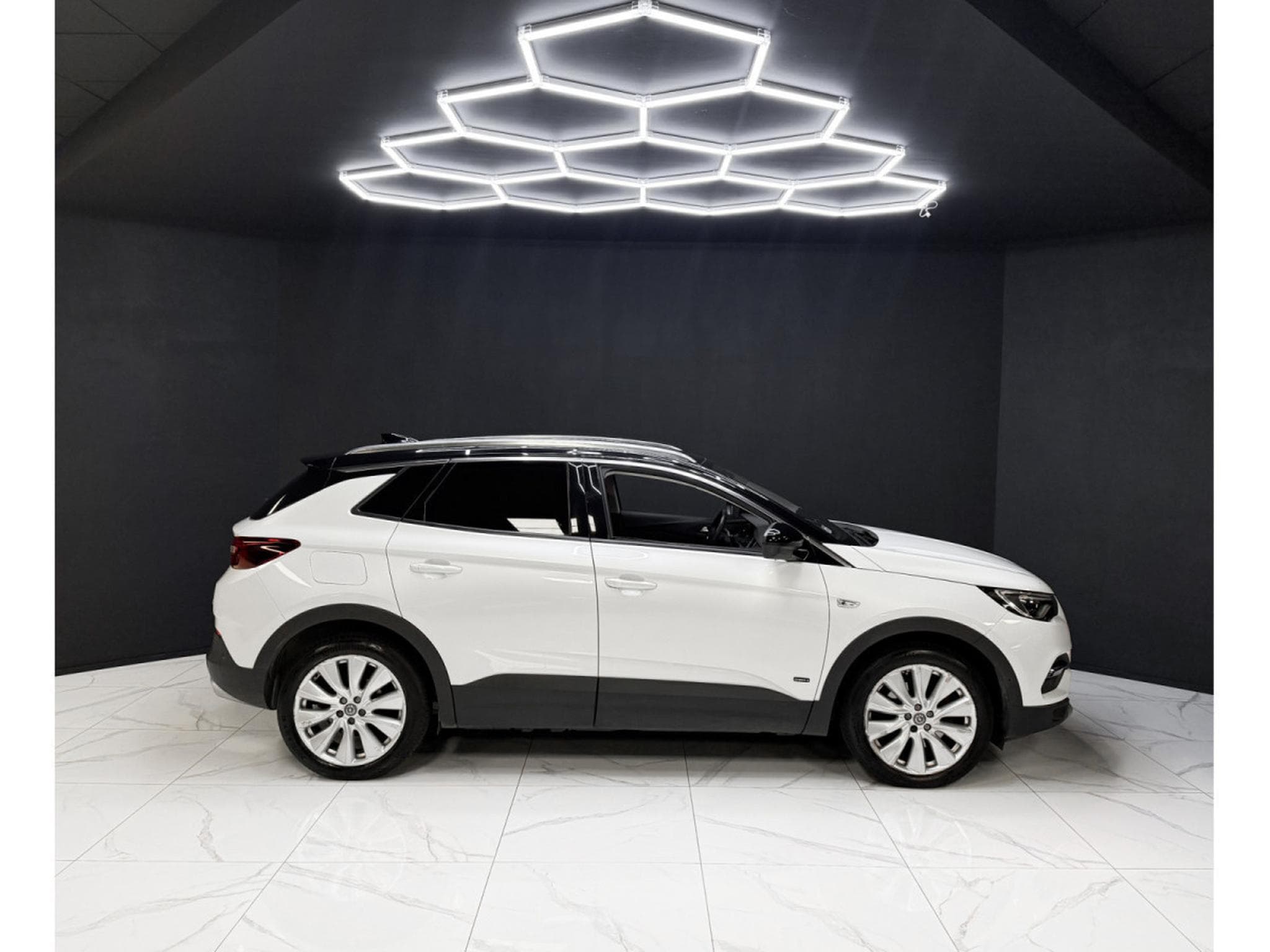 Opel Grandland Hybrid4 300 Ultimate - New service (2020) - Photo 6