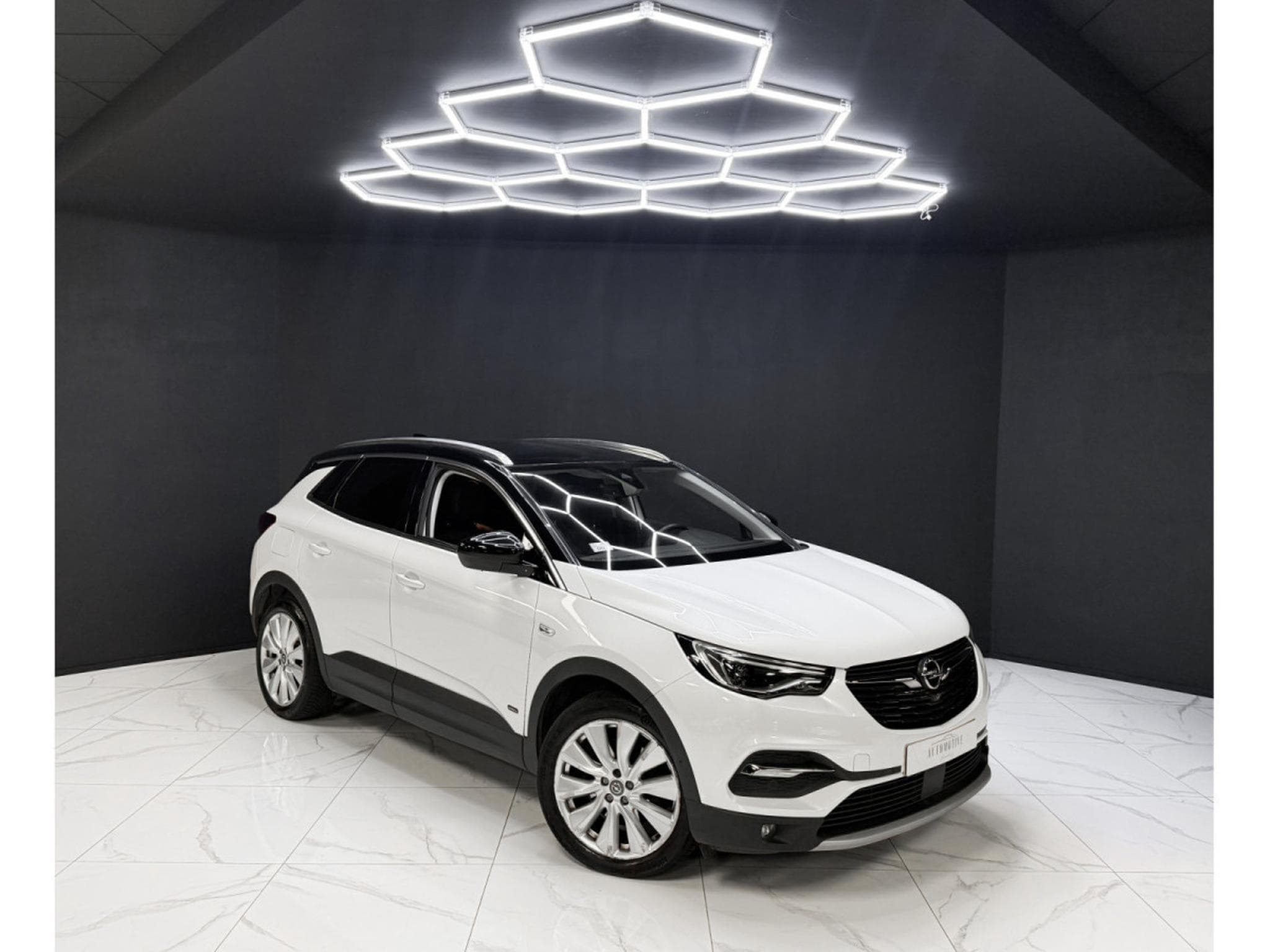 Opel Grandland Hybrid4 300 Ultimate - New service (2020) - Photo 7