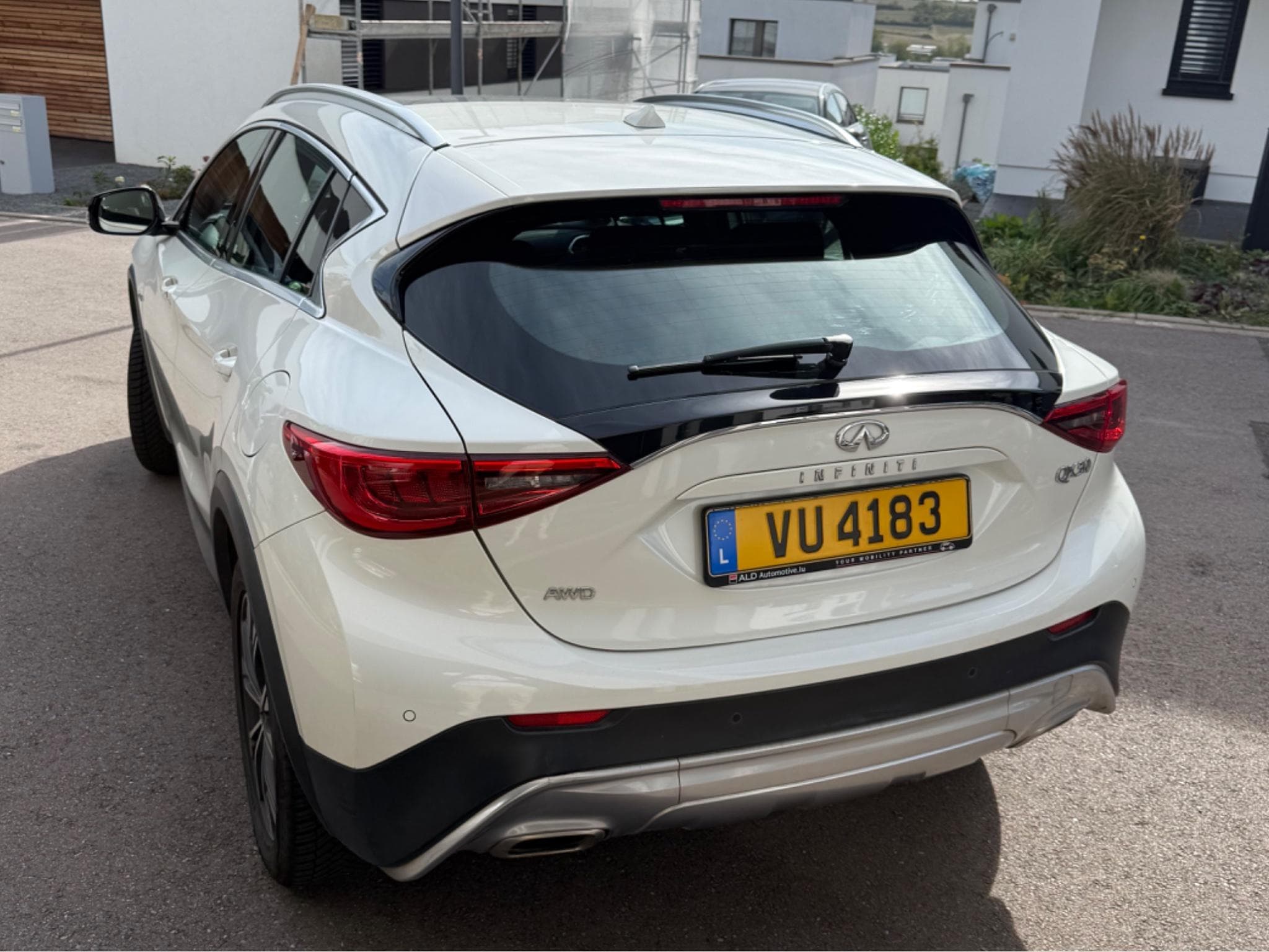 Infiniti QX30 (2016) - Photo 2