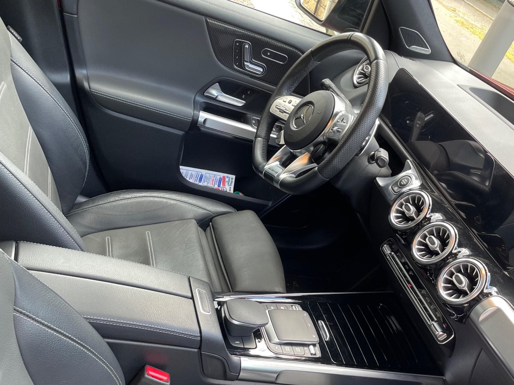 Mercedes GLB 35 AMG (2020) - Photo 5