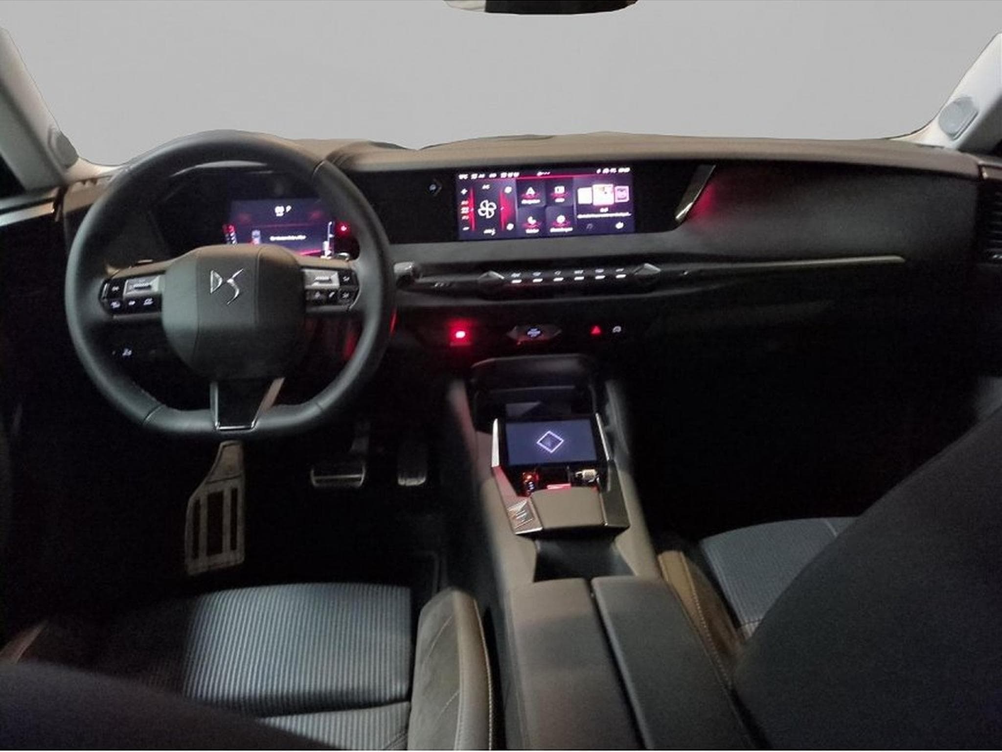 DS Automobiles DS4 (2024) - Foto 5