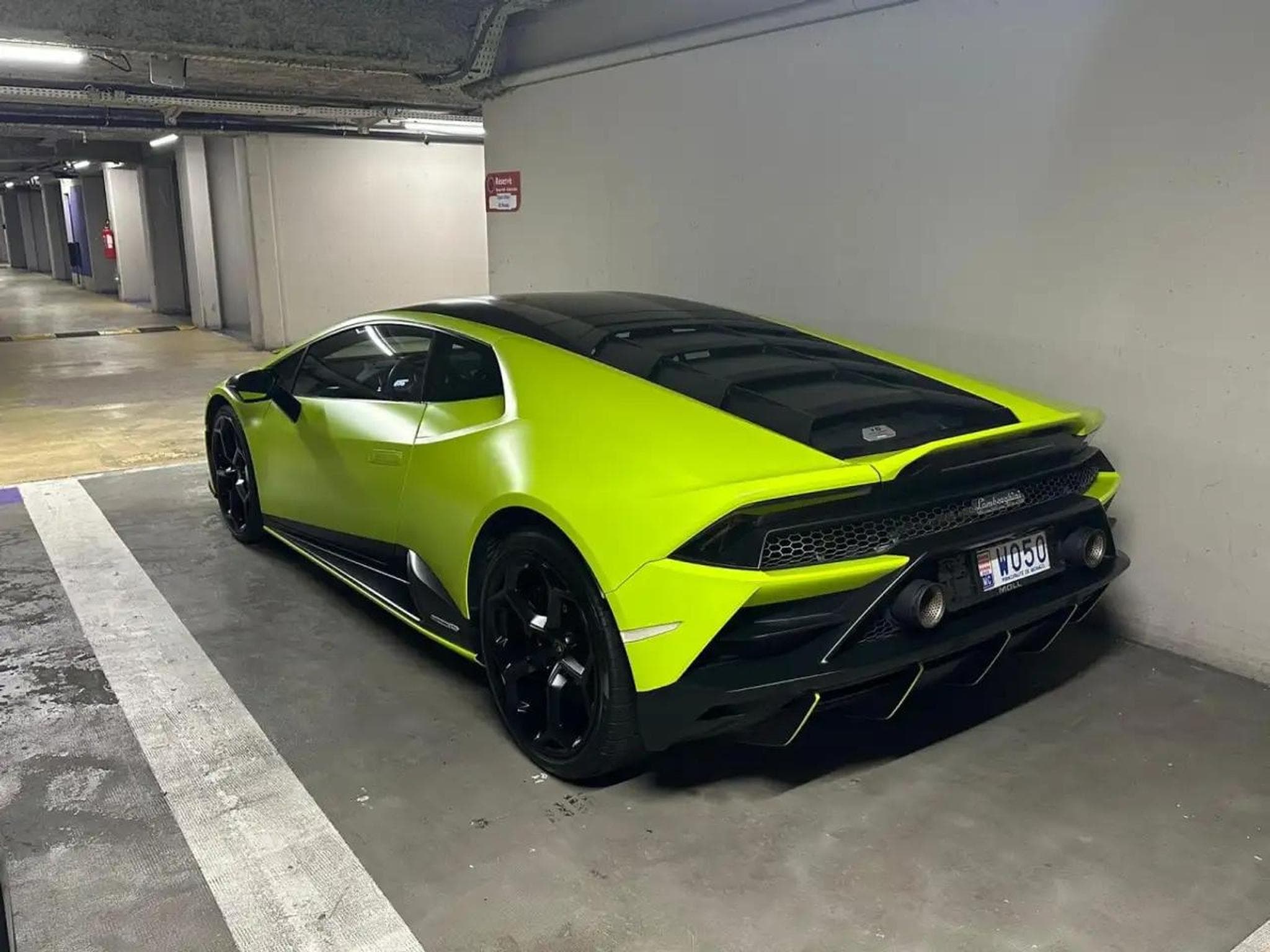 Lamborghini Huracán (2021) - Photo 2