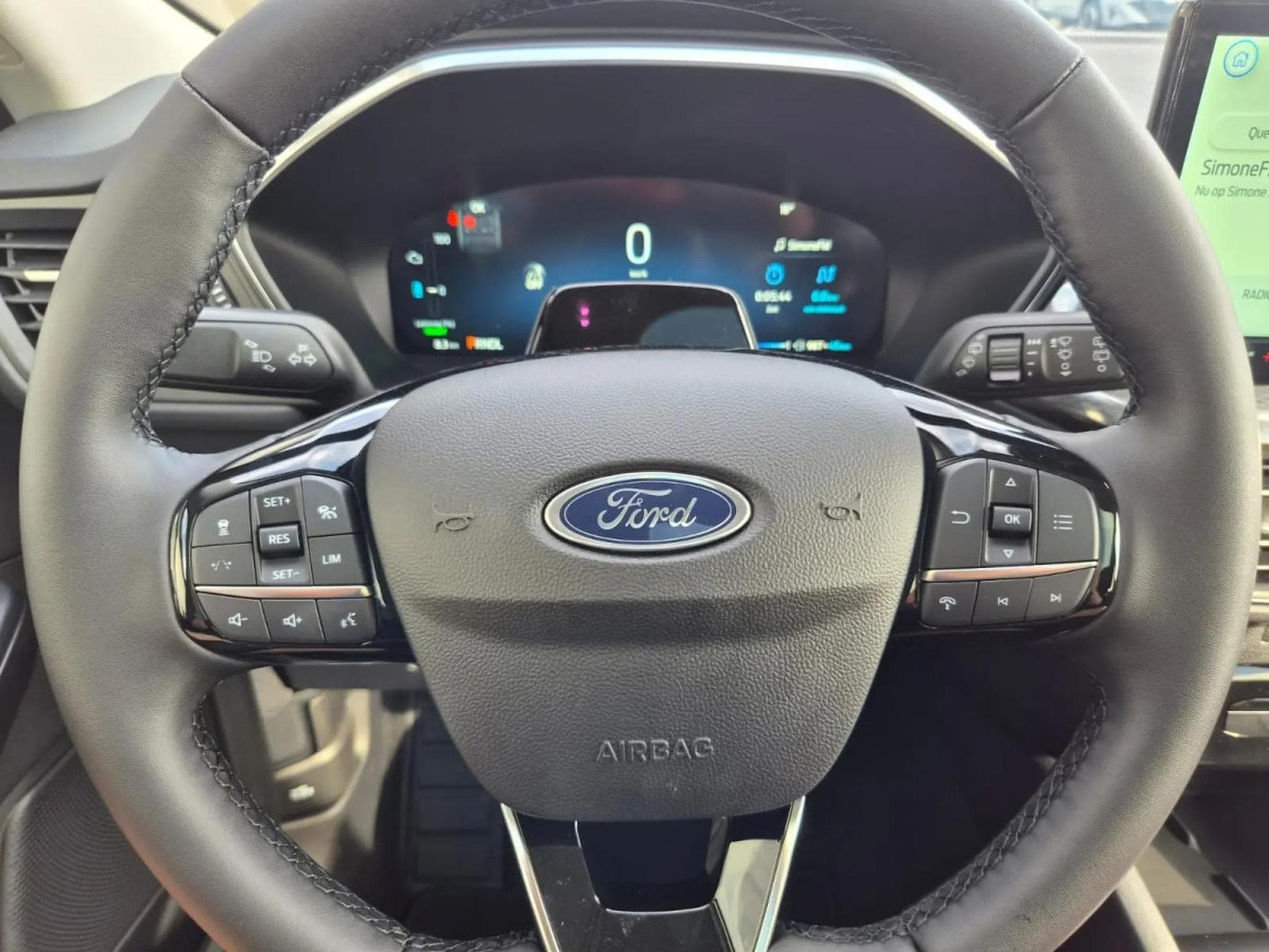 Ford Kuga 2.5 PHEV 243 Auto Titanium (2026) - Foto 19