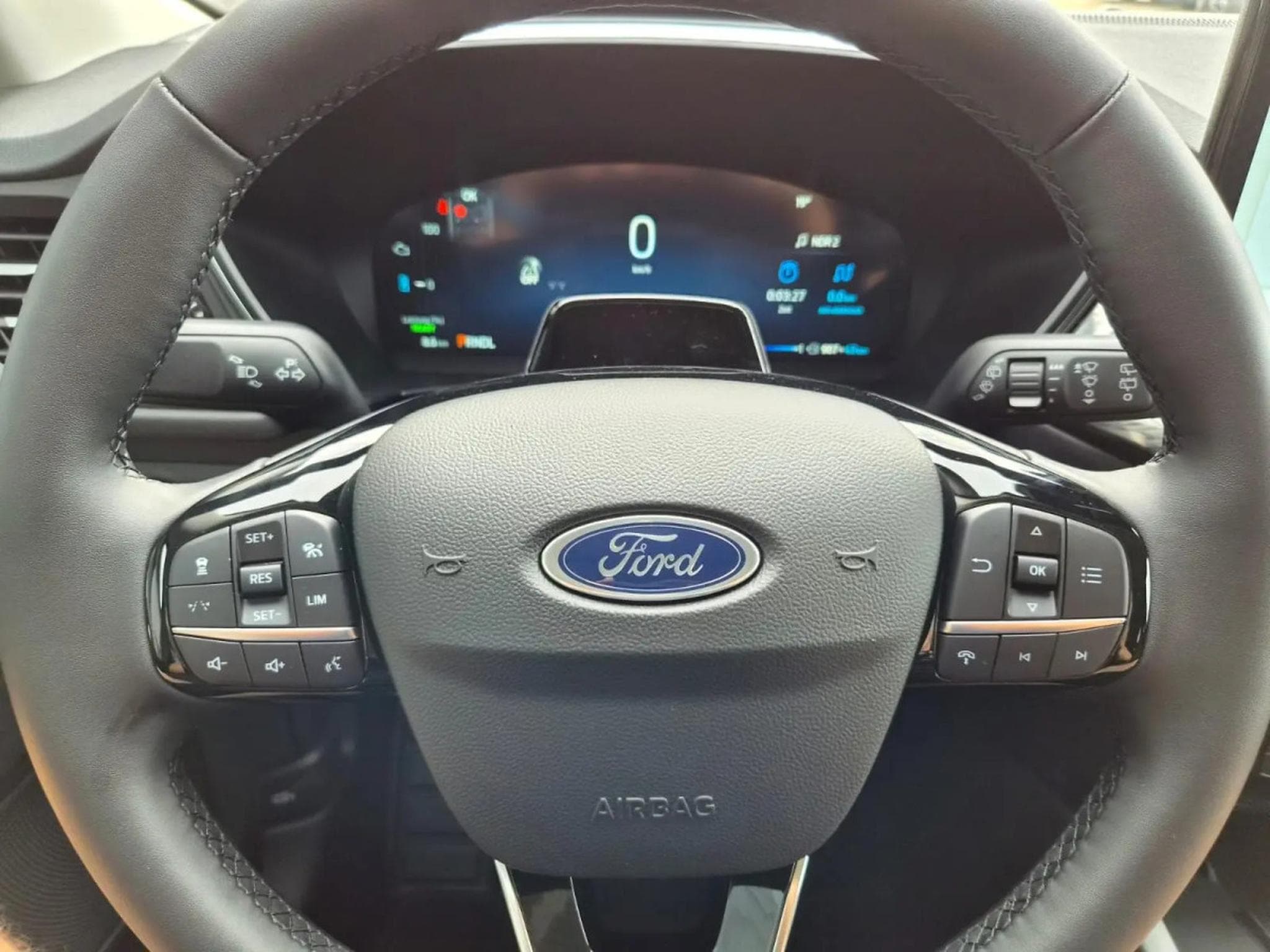Ford Kuga 2.5 PHEV 243 Auto Titanium (2026) - Foto 16