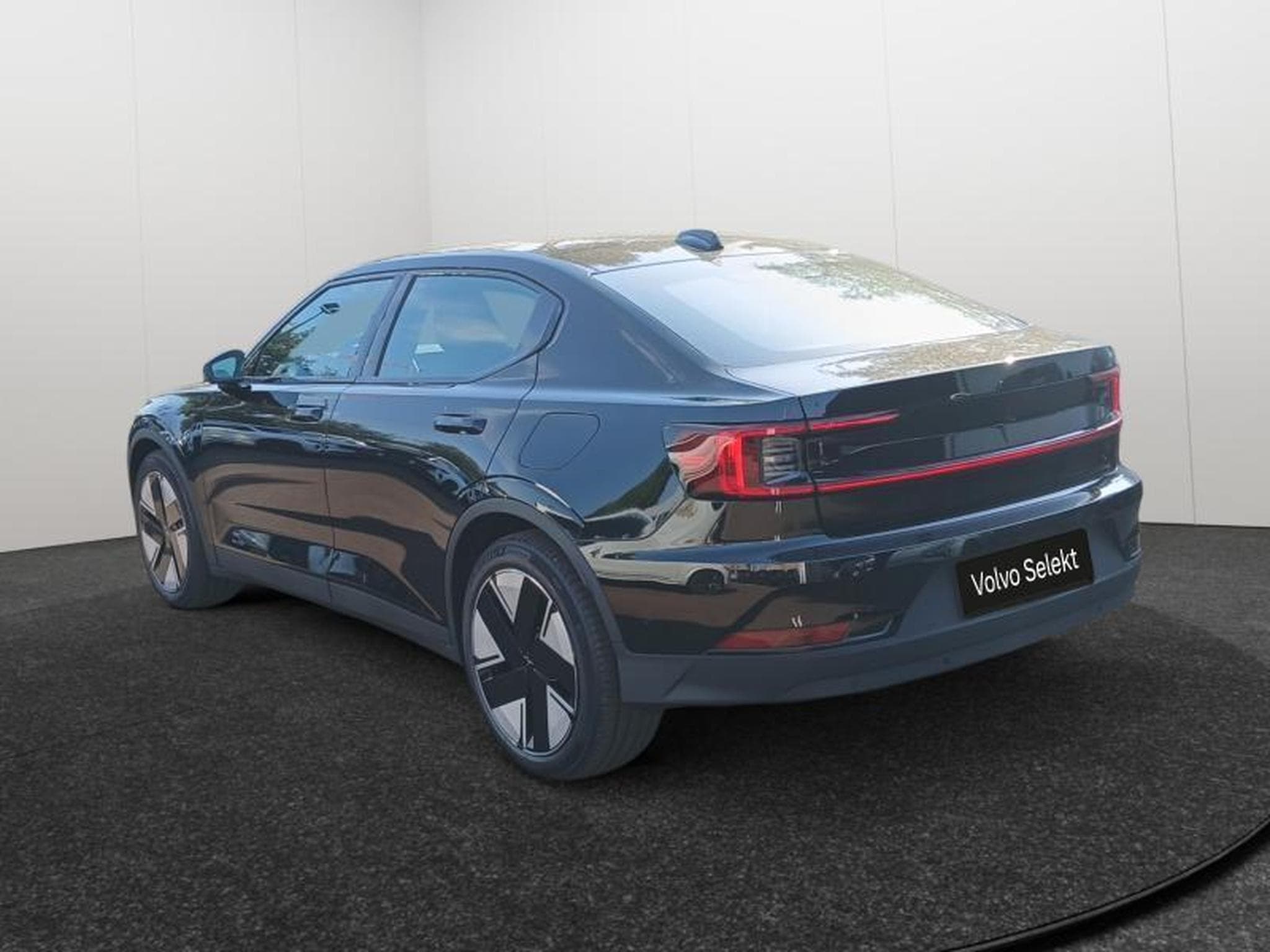 Polestar 2 Long Range (2026) - Photo 7